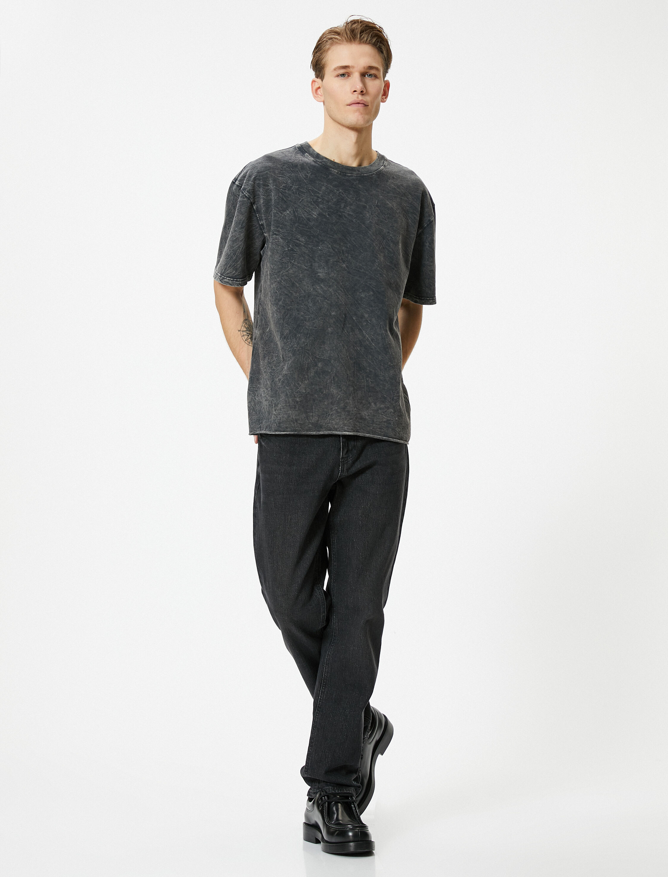   Oversize Tişört Yıkamalı Bisiklet Yaka Kısa Kollu