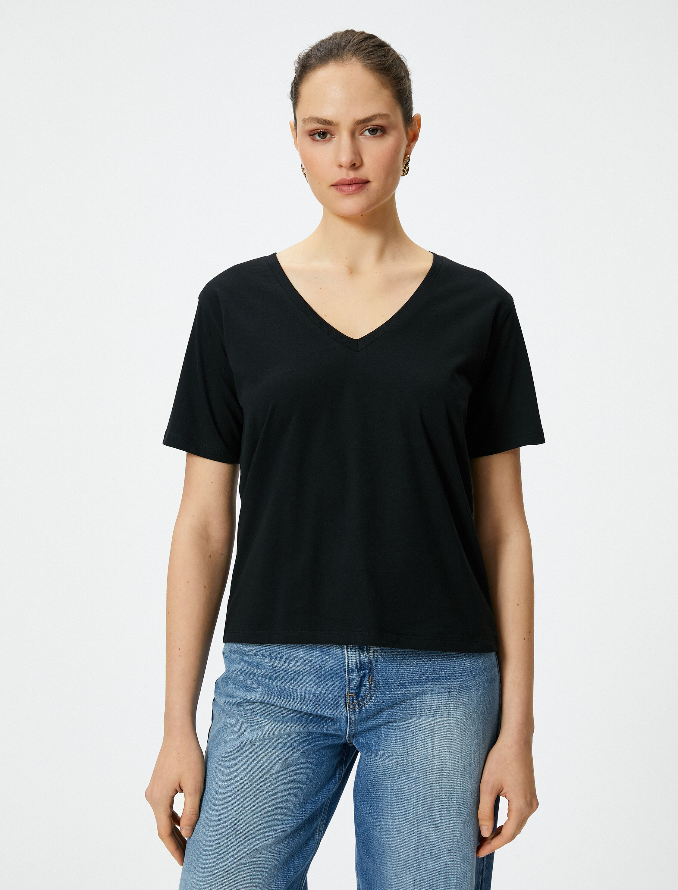   V Yaka Basic Tişört Kısa Kollu Pamuklu