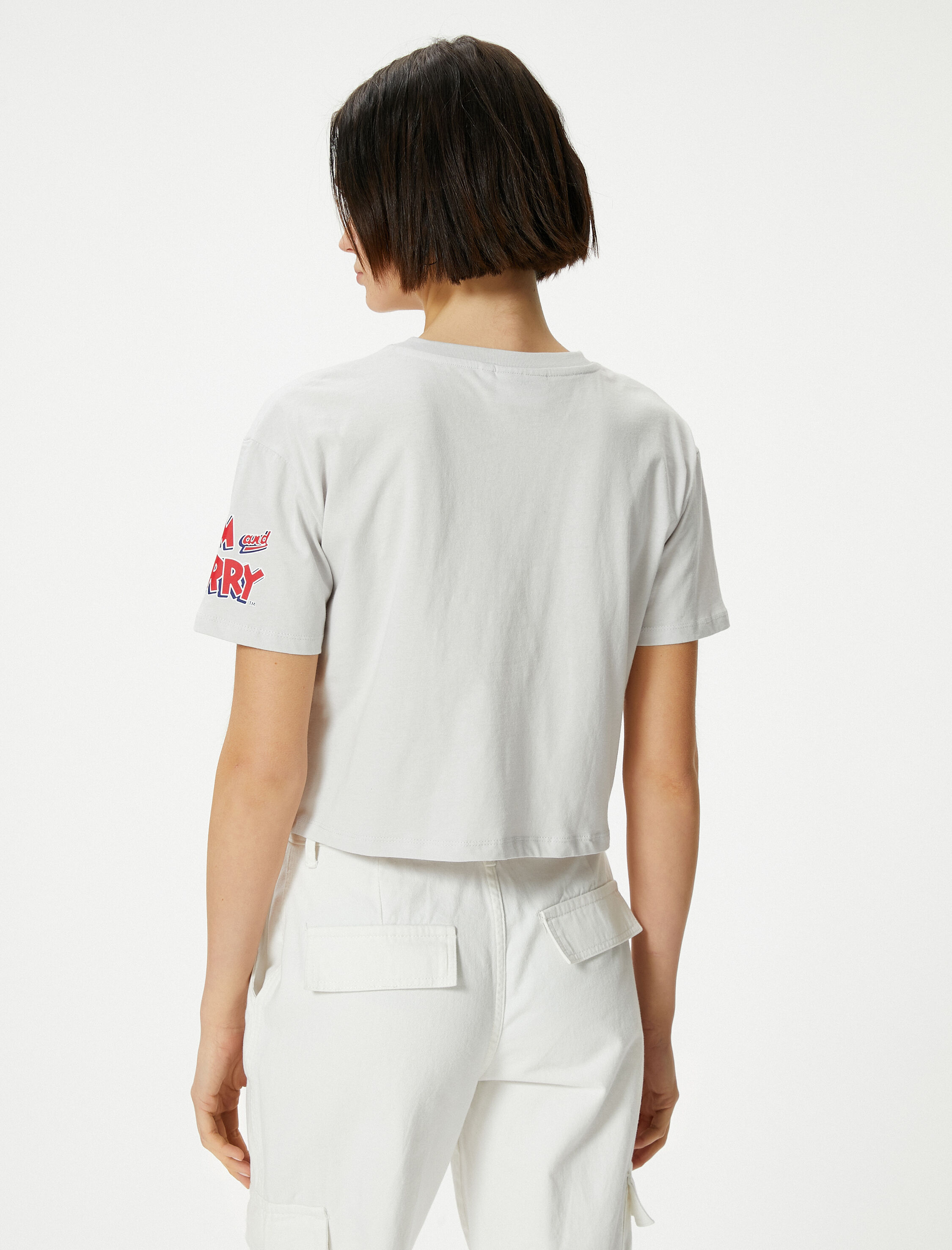   Crop Tom ve Jerry Tişört Lisanslı Kısa Kollu Bisiklet Yaka Pamuklu