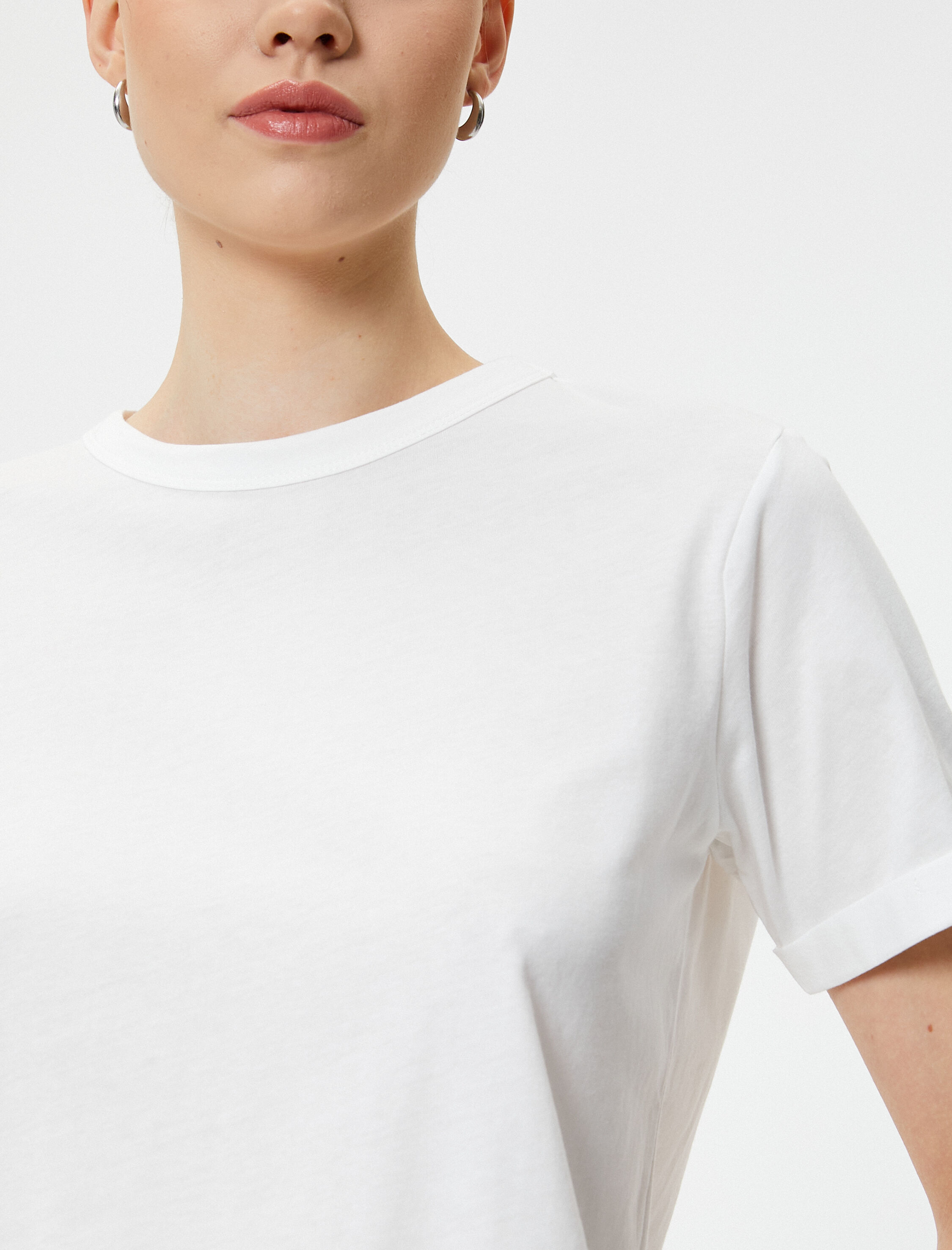   Basic Tişört Bisiklet Yaka Kısa Kollu Pamuklu