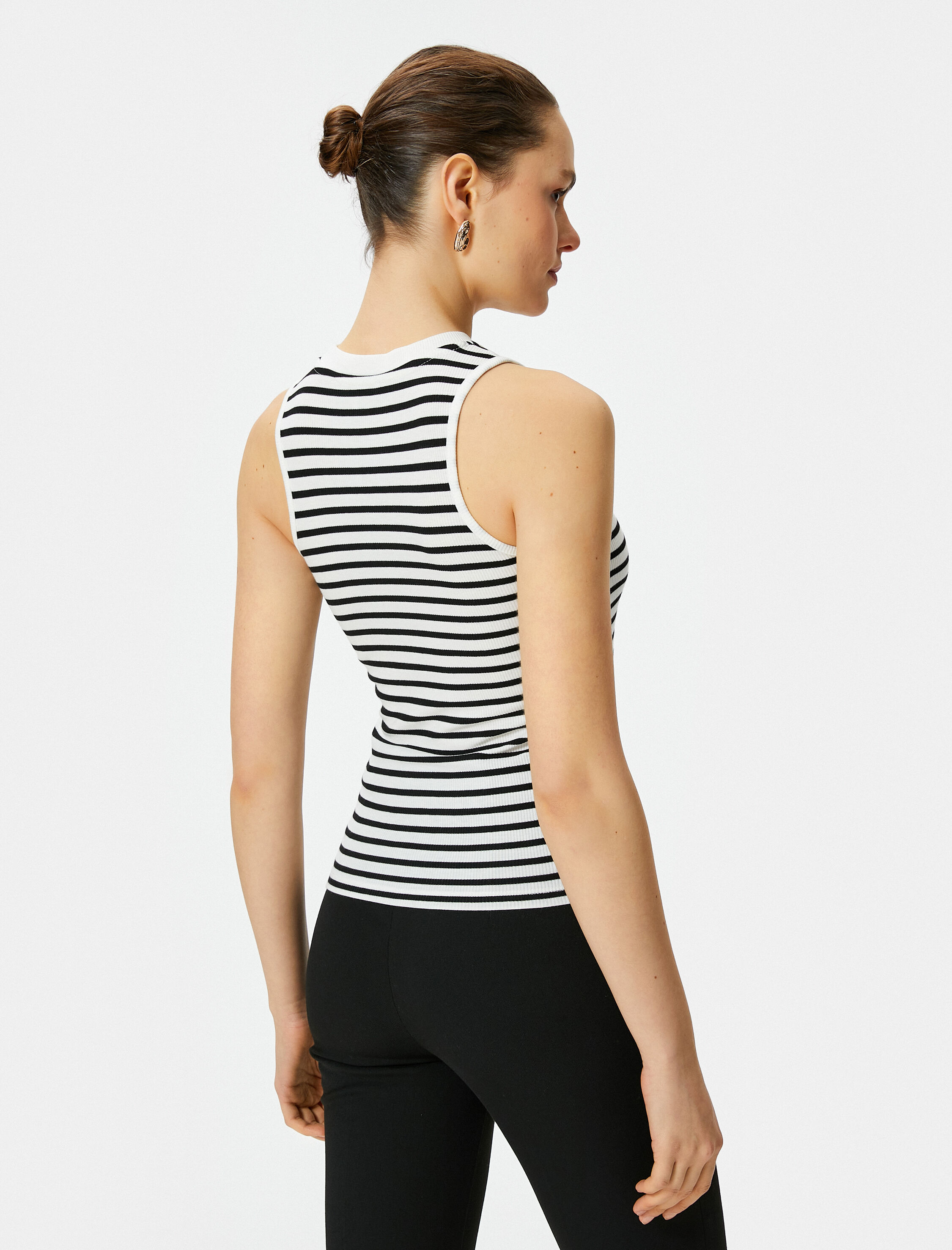   Fitilli Atlet Halter Yaka Standart Kesim