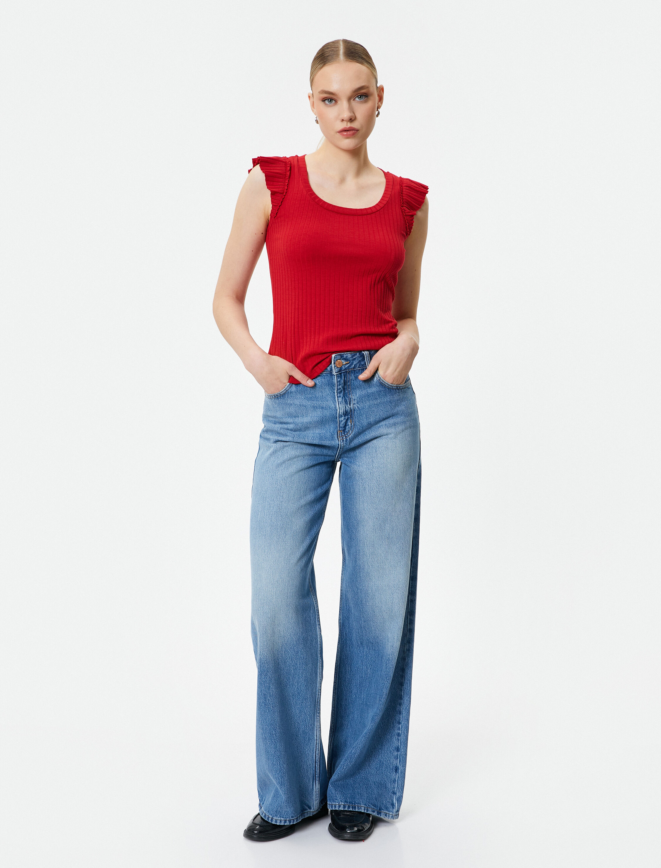   Fitilli Atlet U Yaka Kolları Fırfırlı Viskon Karışımlı