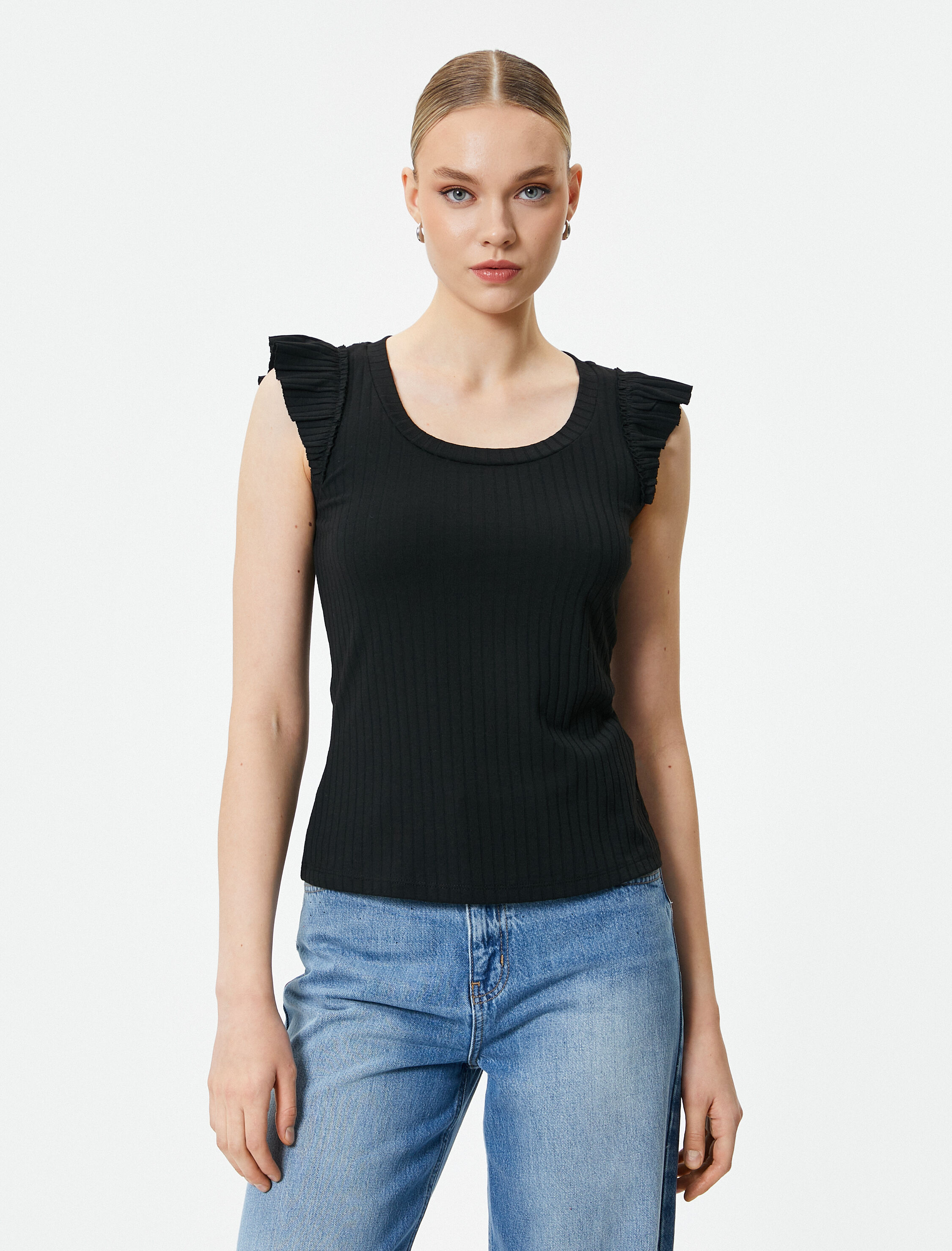   Fitilli Atlet U Yaka Kolları Fırfırlı Viskon Karışımlı