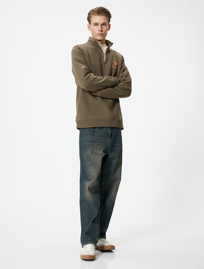  Yarım Fermuarlı Sweatshirt Dik Yaka Slogan Baskılı Şardonlu