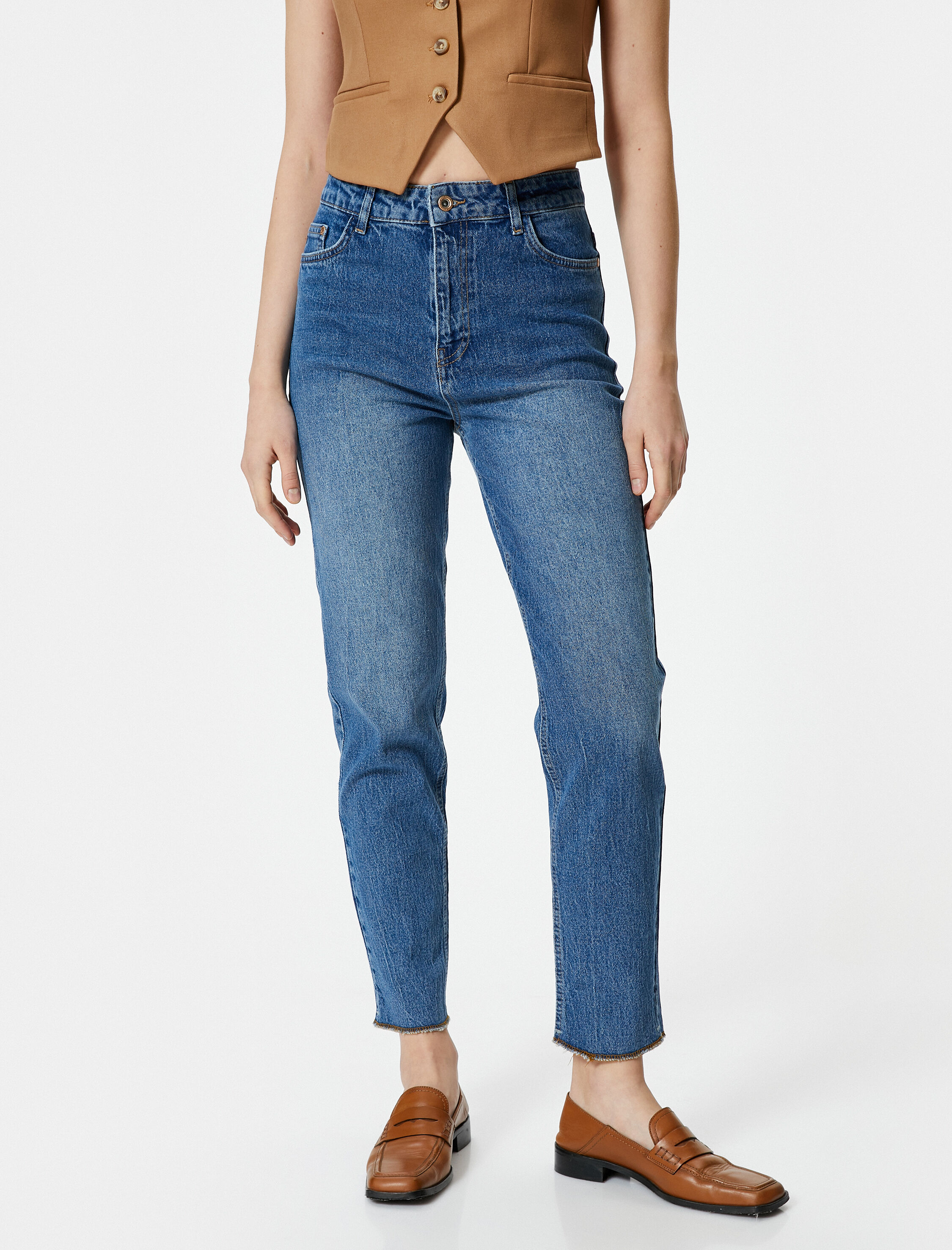   Mom Fit Kot Pantolon Rahat Kesim Hafif Dar Paça - Mom Jean