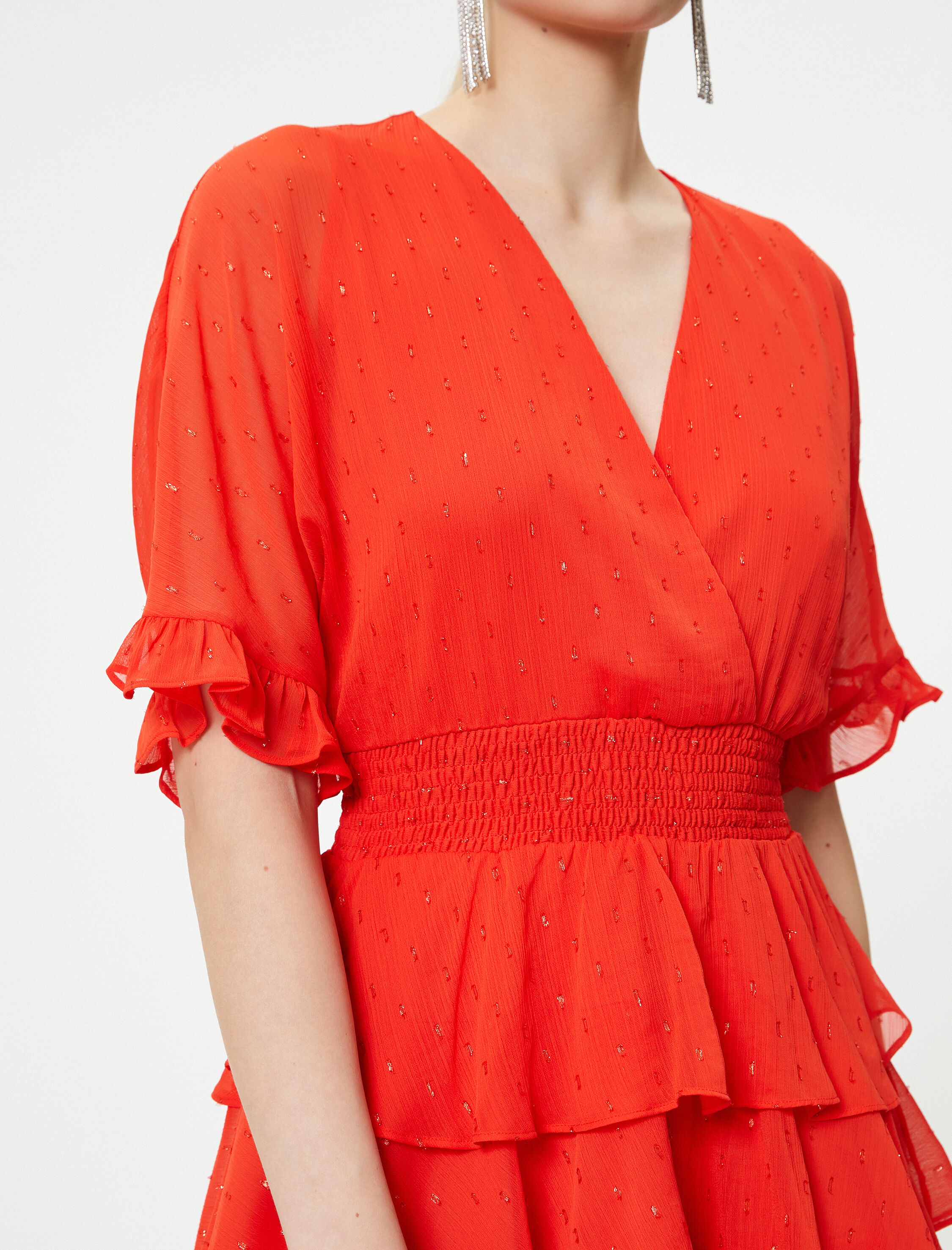   Mini Tül Elbise Fırfırlı Katlı Parıltılı Kruvaze Yaka Kısa Kollu