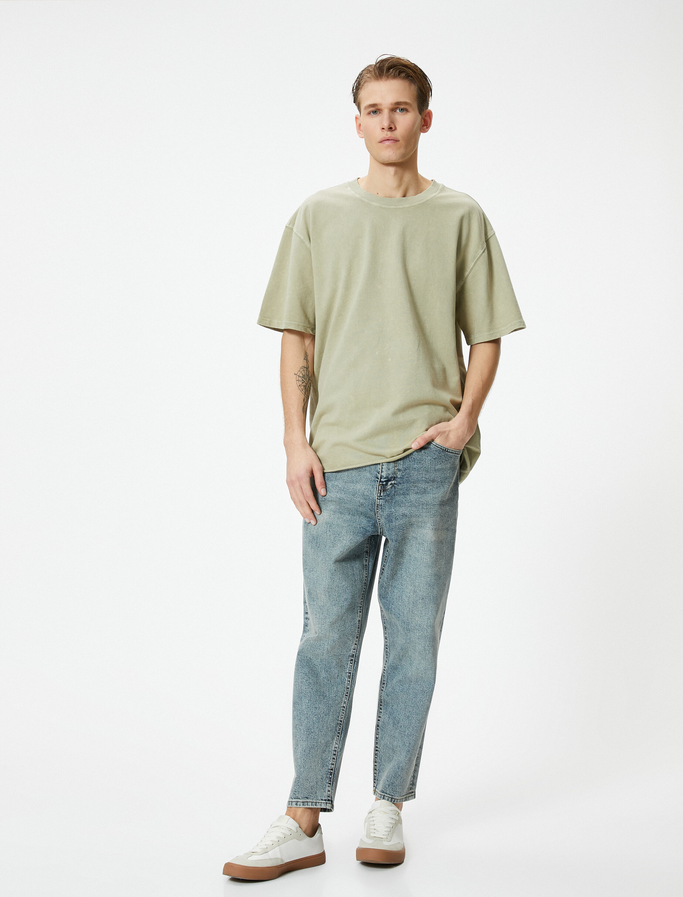   Oversize Tişört Yıkamalı Bisiklet Yaka Kısa Kollu