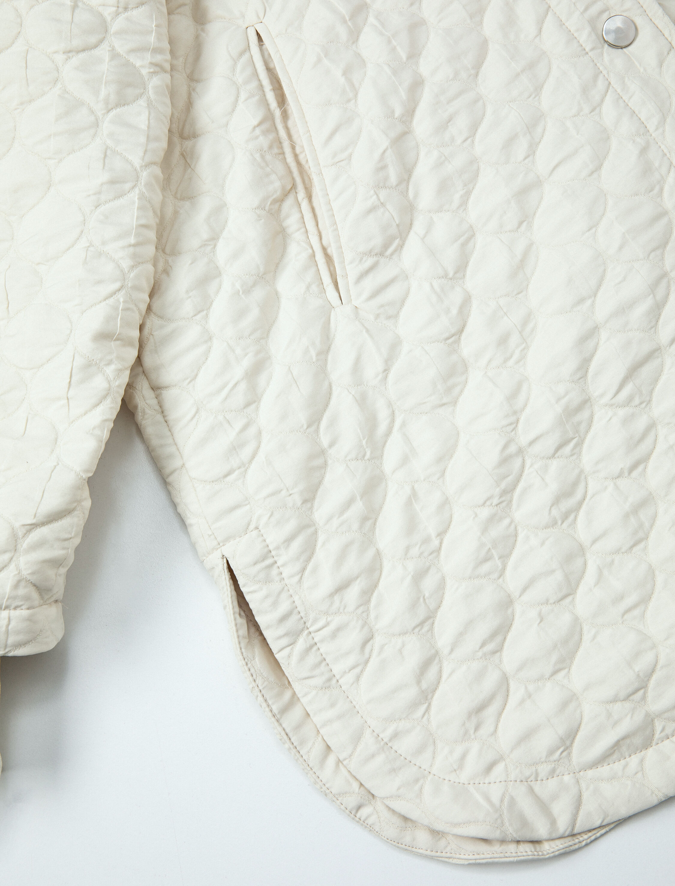   Kapüşonlu Kapitone Yağmurluk Cepli Çıtçıt Düğmeli Bileği Ribanalı