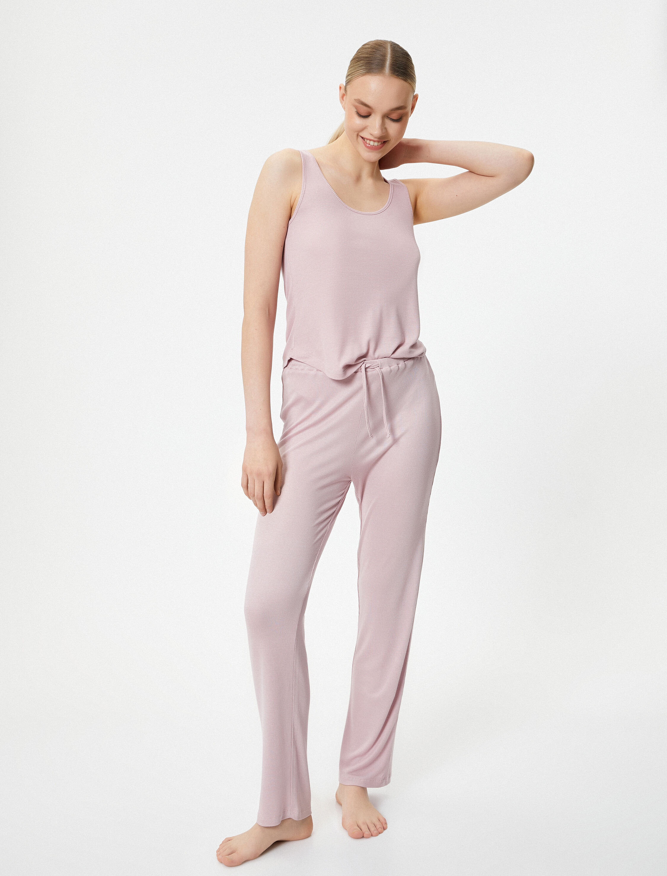   Pijama Üstü Kalın Askılı U Yaka Fitilli