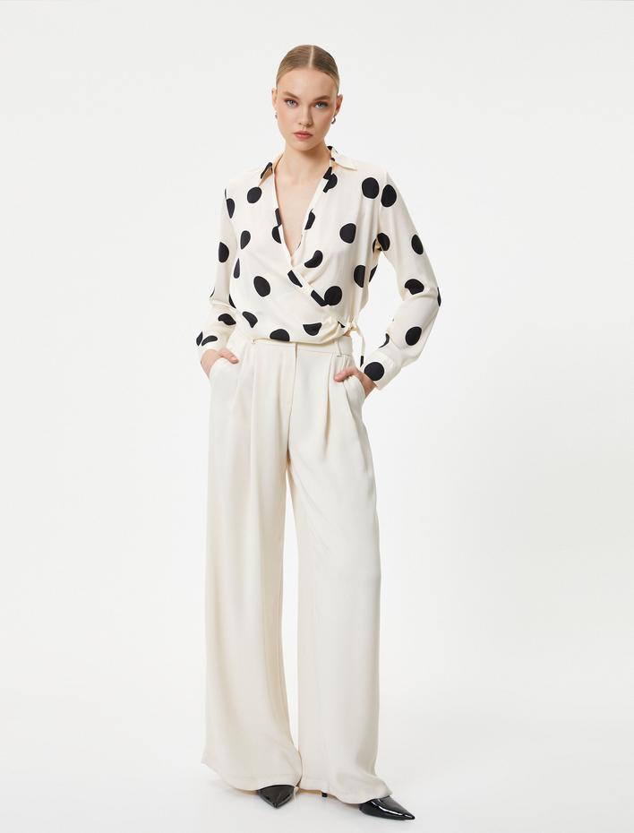  Puantiyeli Bluz Anvelop Aksesuar Detaylı Uzun Kollu