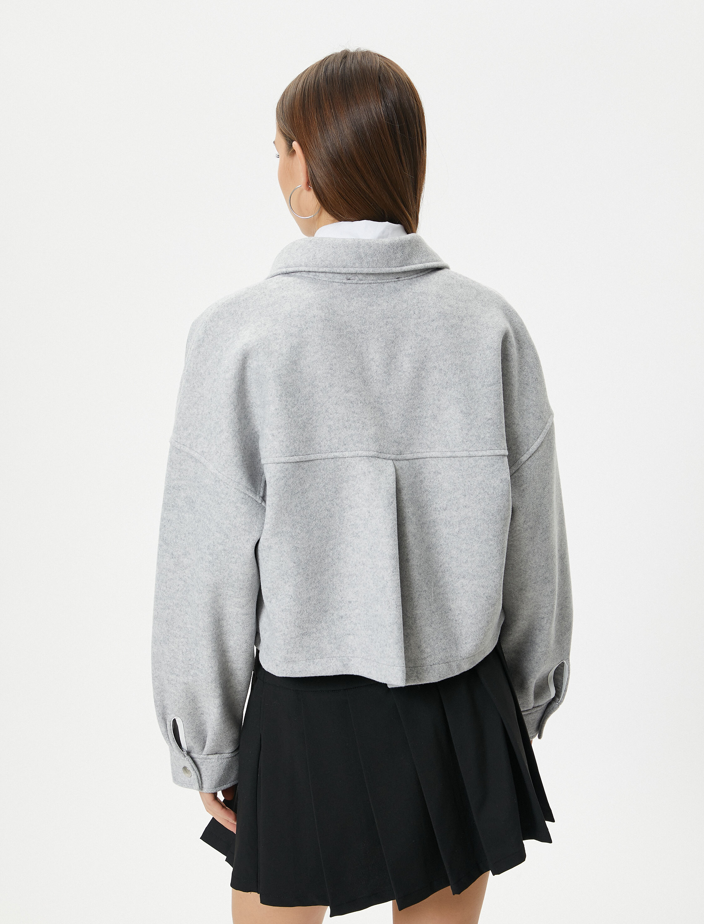   Kısa Gömlek Ceket Yumuşak Dokulu Kapaklı Cepli Uzun Kollu Rahat Kalıp