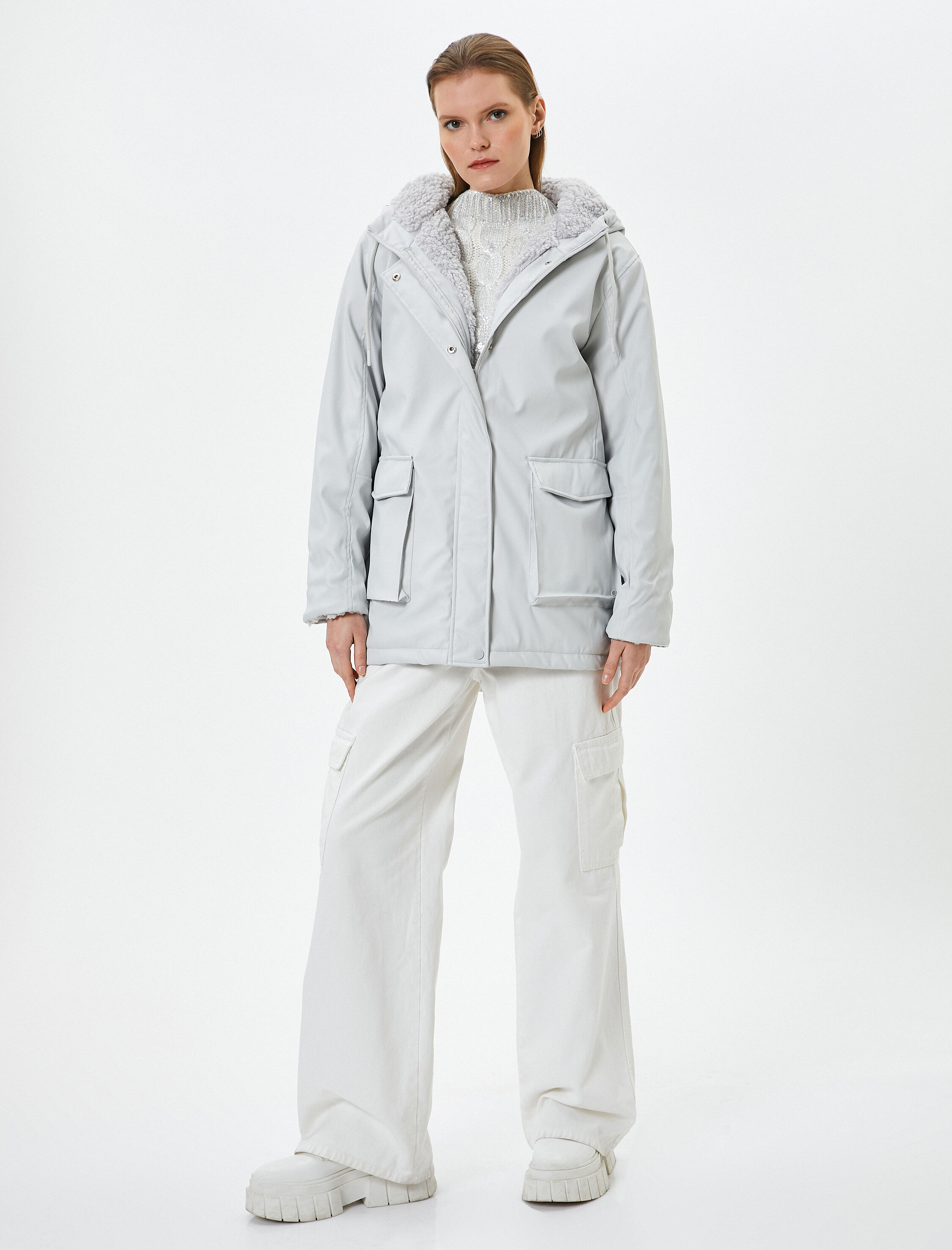   Kapüşonlu Outdoor Mont Fermuarlı Çıtçıt Düğmeli Kapaklı Cepli