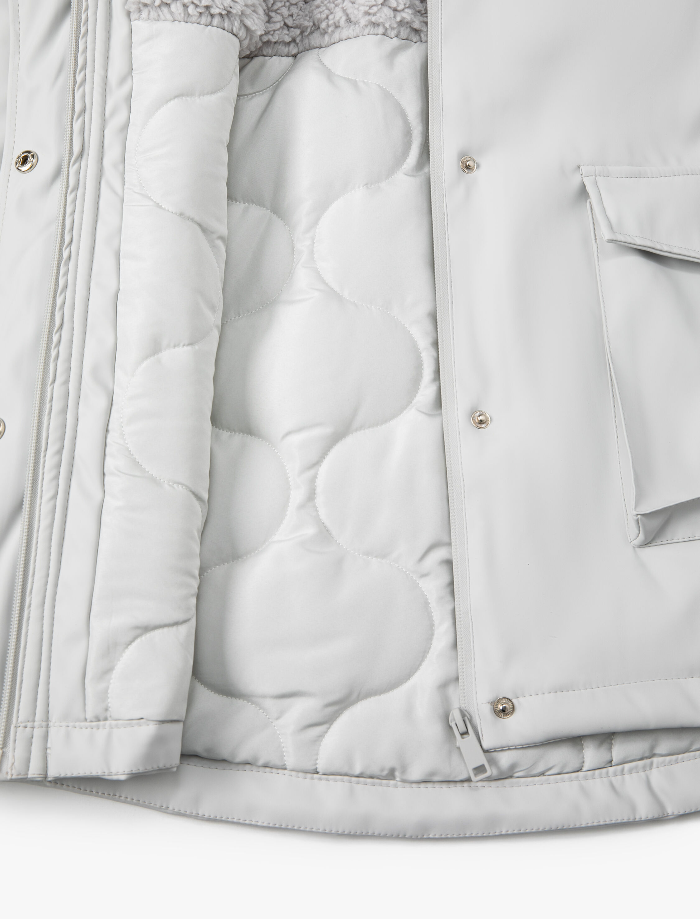   Kapüşonlu Outdoor Mont Fermuarlı Çıtçıt Düğmeli Kapaklı Cepli