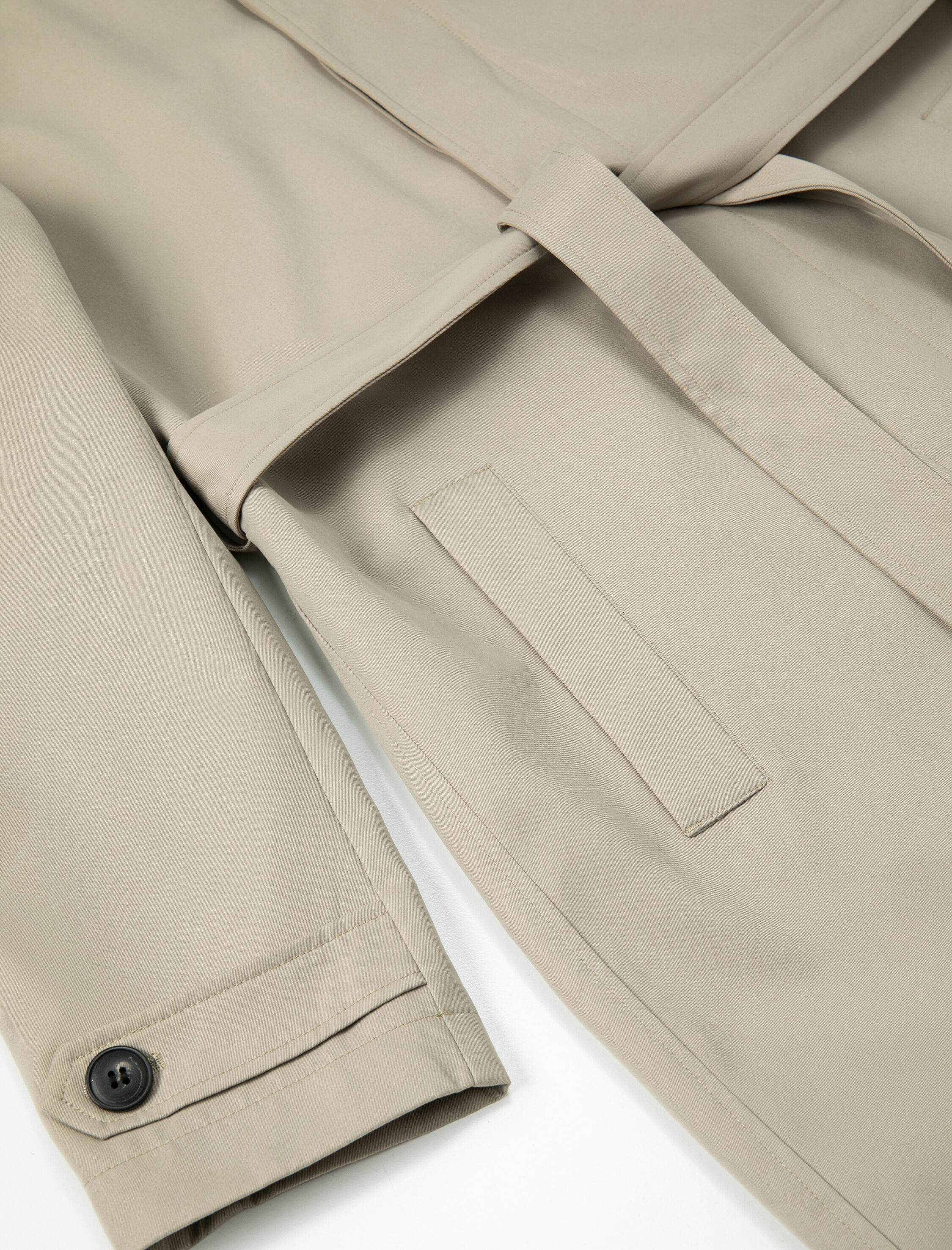   Trençkot Düğmeli Kuşaklı Cep Detaylı