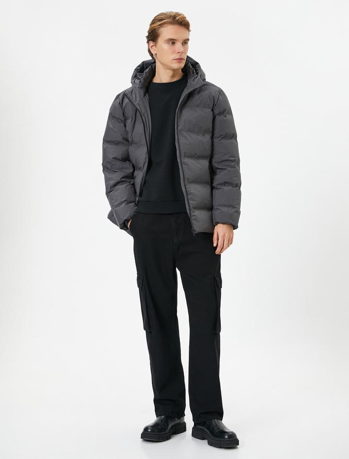  Şişme Mont Kapşonlu Fermuarlı Cep Detaylı