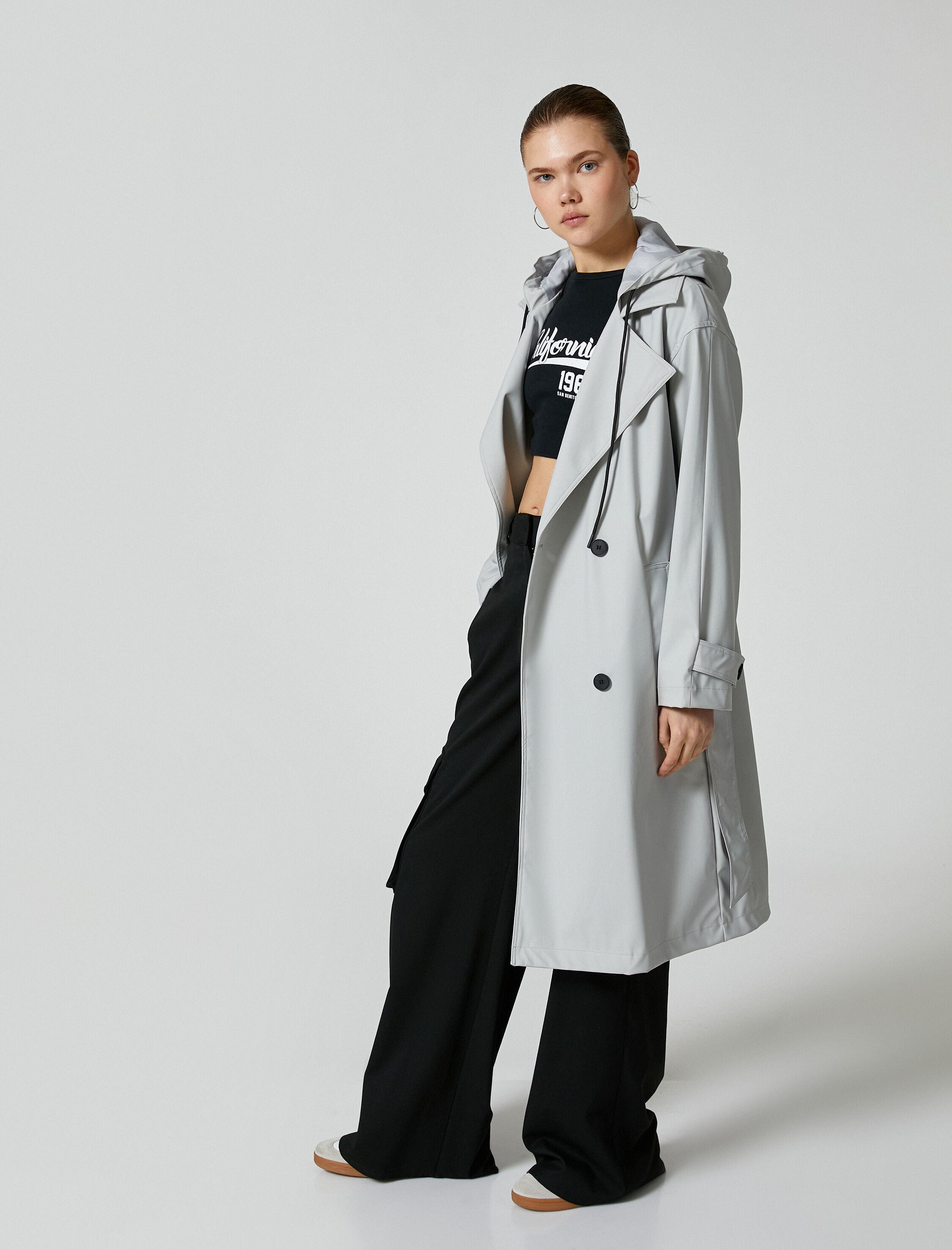   Trençkot Kapşonlu Kruvaze Düğmeli Cepli Kemer Detaylı