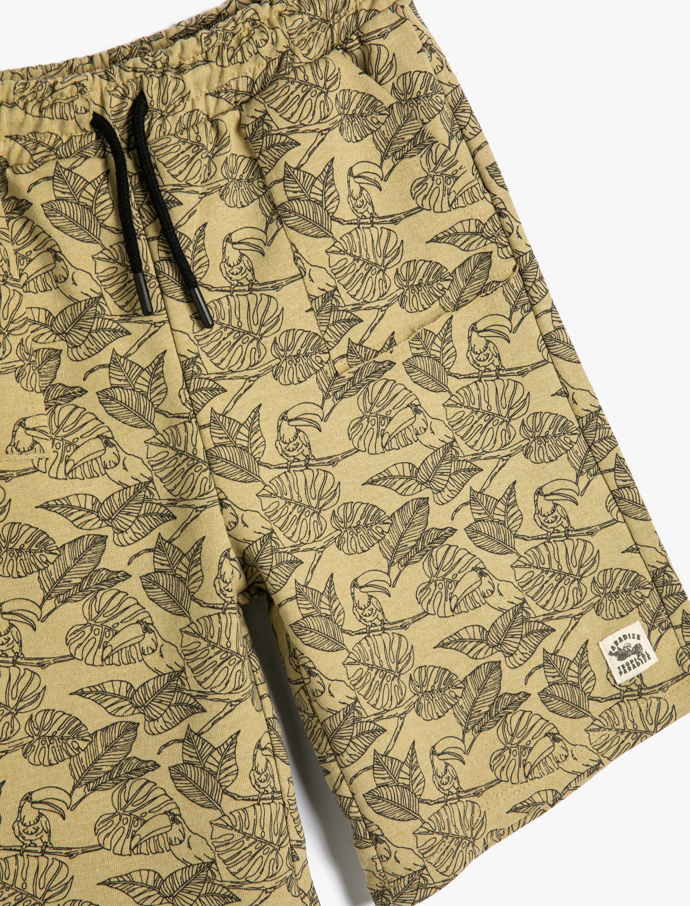  Erkek Çocuk Bermuda Şort Beli Bağlamalı Cepli Yaprak Desenli