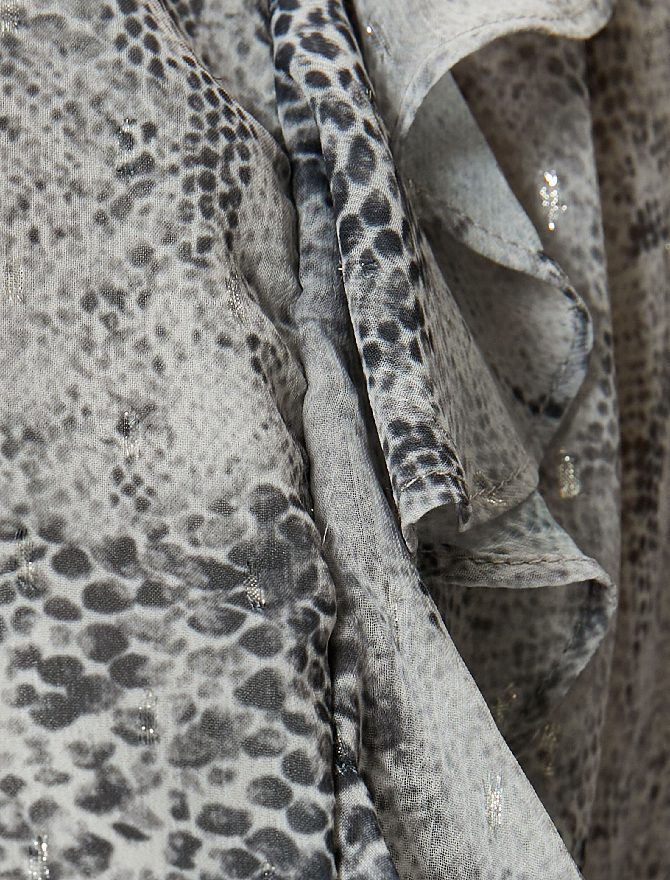 Fırfırlı Mini Elbise Yarasa Kol V Yaka Astarlı