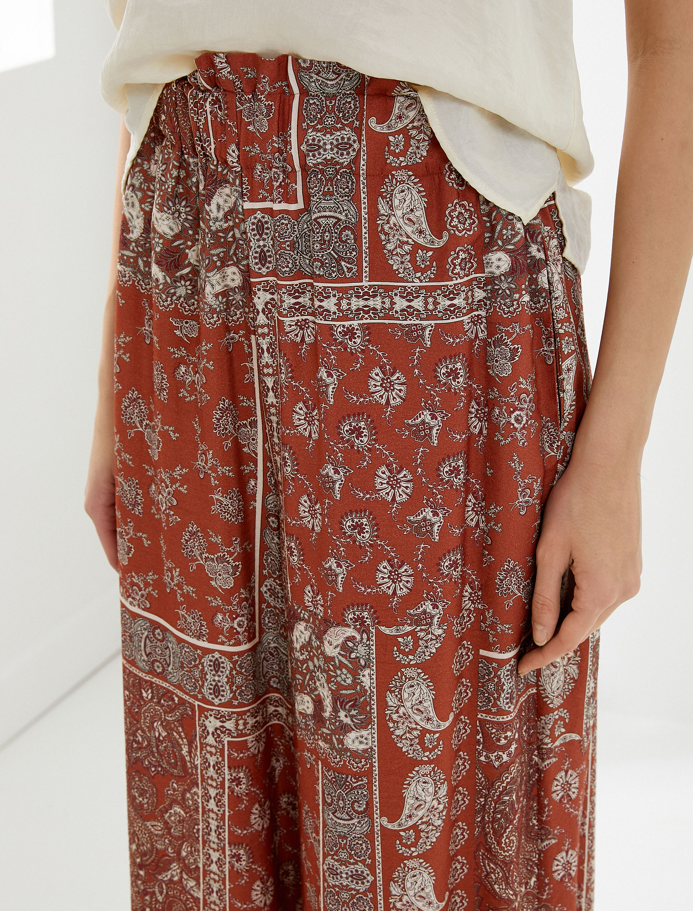   Bol Paça Pantolon Yüksek Bel Lastikli Etnik Desenli Viskon