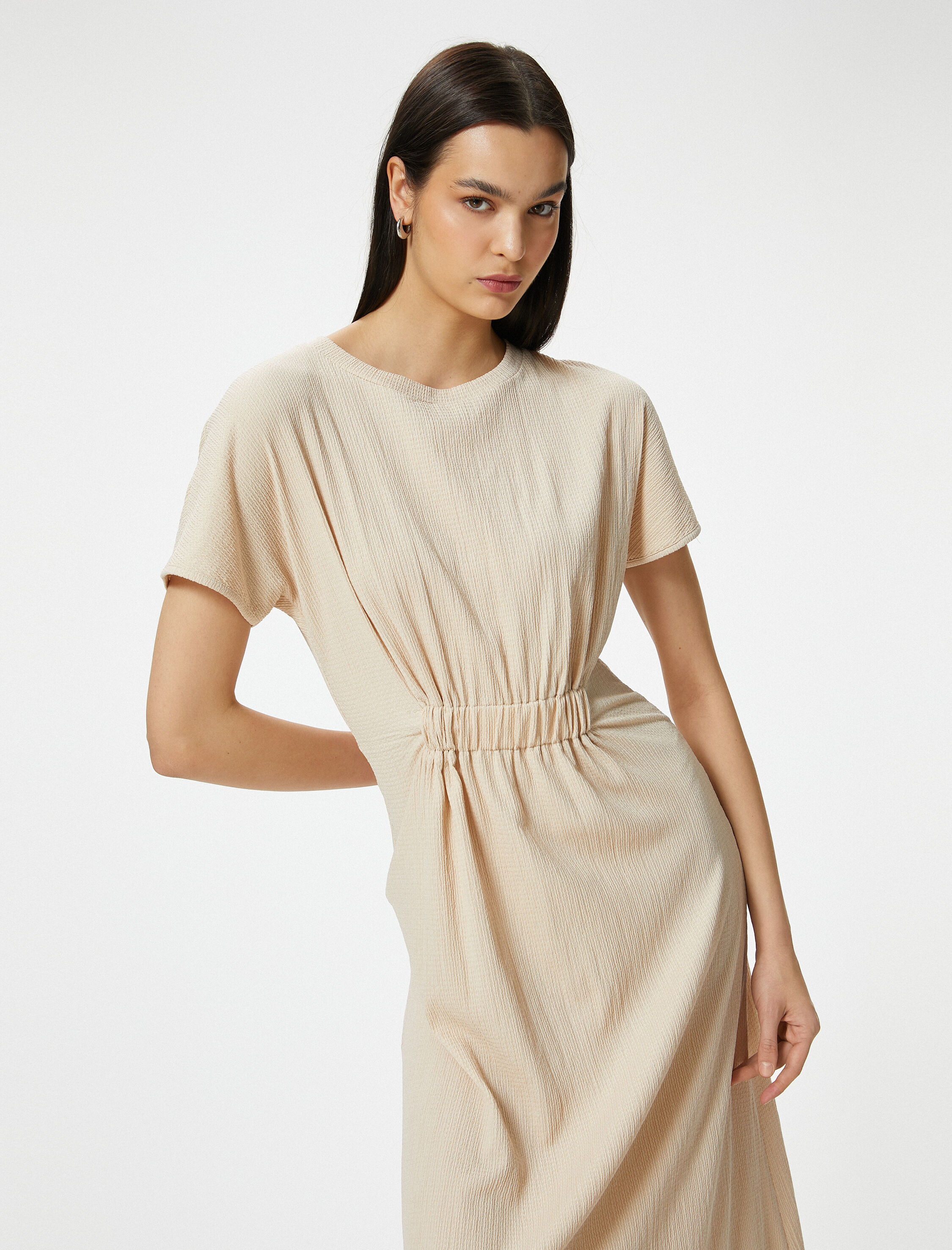   Midi Elbise Bisiklet Yaka Kısa Kollu Beli Büzgü Detaylı