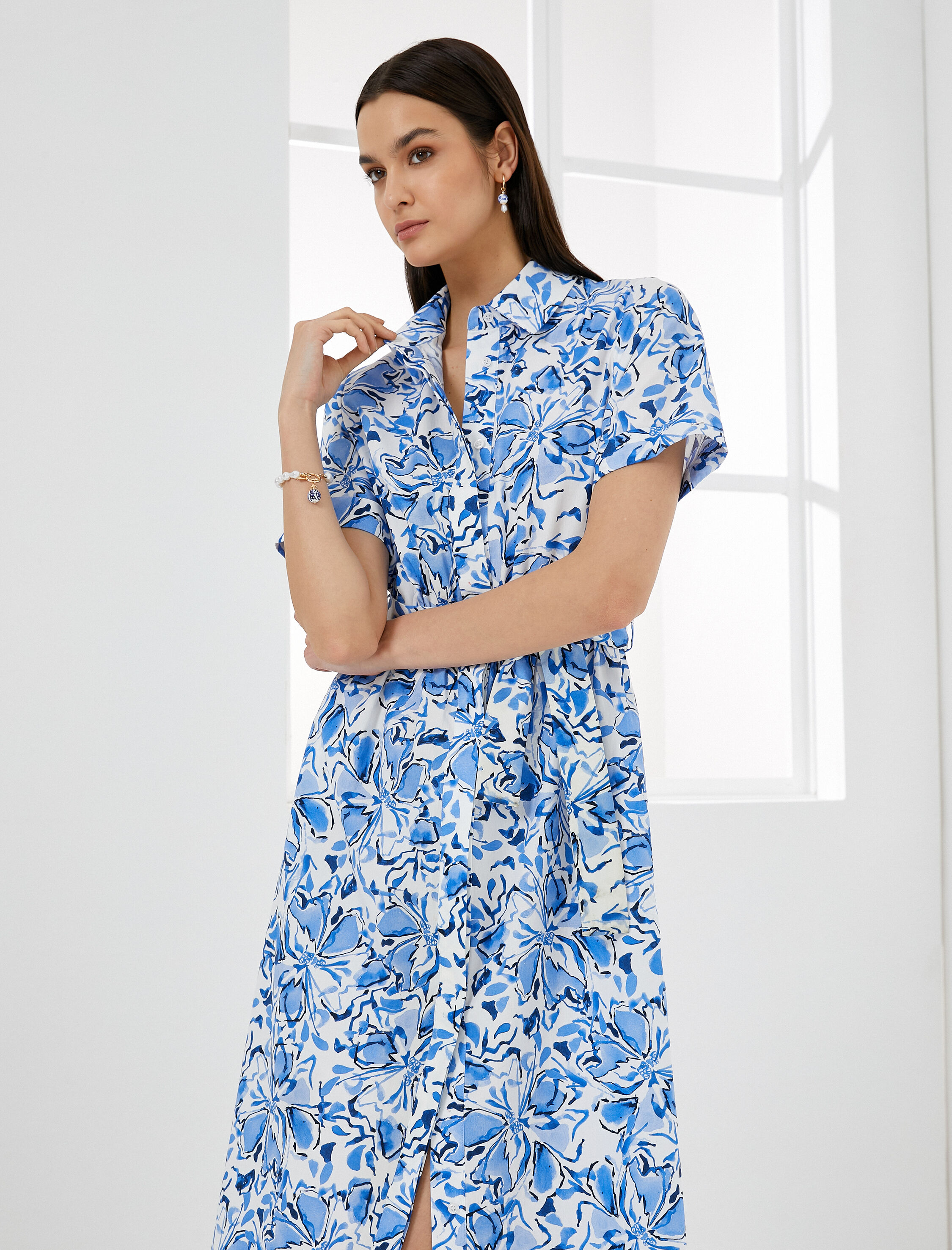   Çiçekli Gömlek Elbise Midi Düğmeli Kuşaklı Kısa Kollu