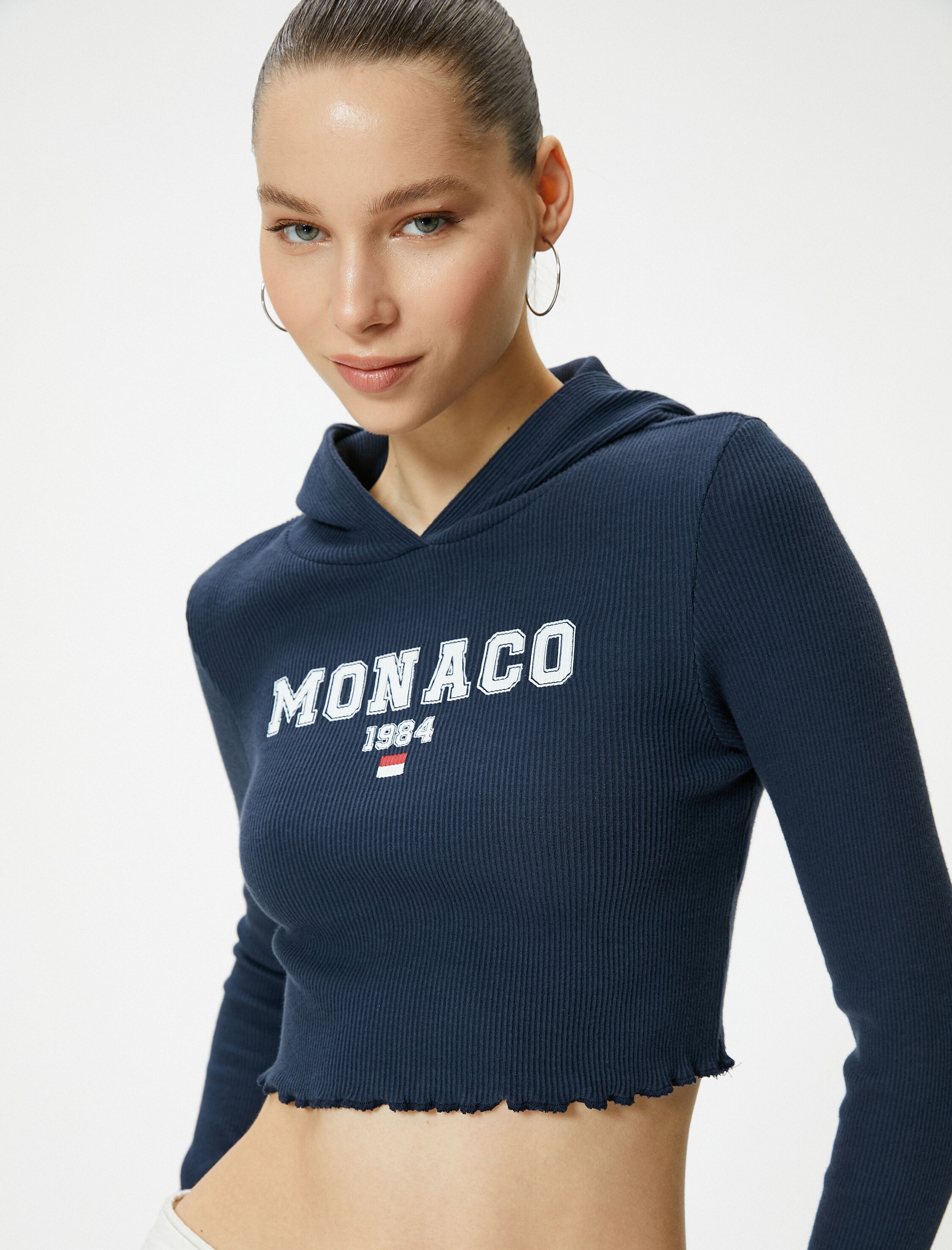   Crop Kapüşonlu Tişört Uzun Kollu Baskılı Ribanalı Pamuklu