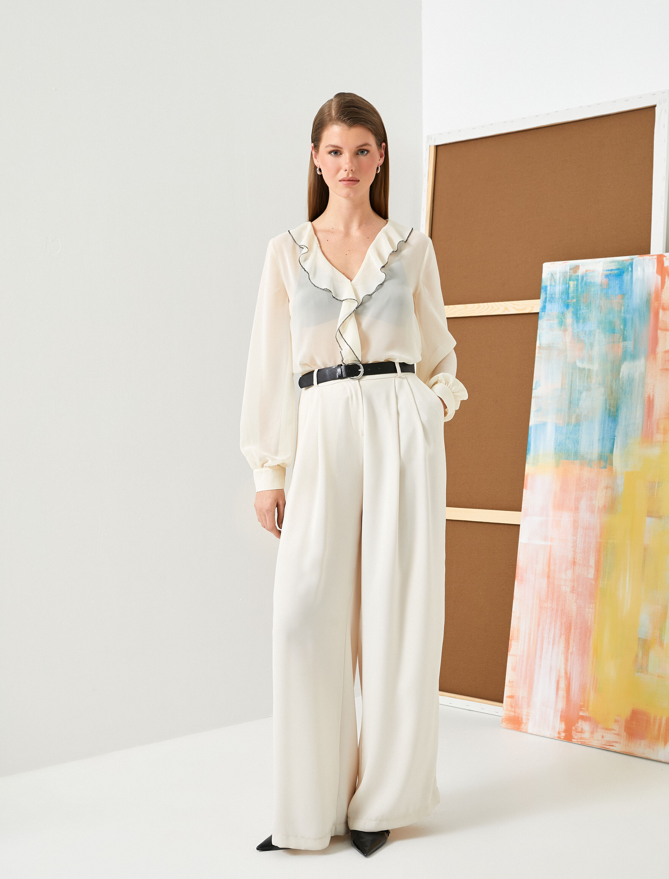   Şifon Bluz Fırfırlı V Yaka Balon Kol