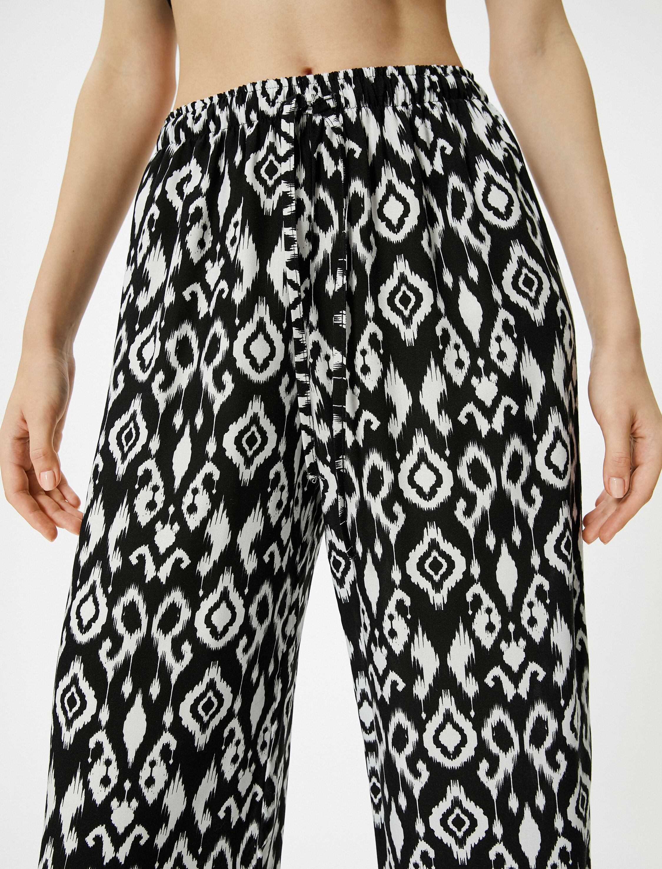   Bol Paça Pantolon Rahat Kalıp Beli Bağlamalı Viskoz Kumaş