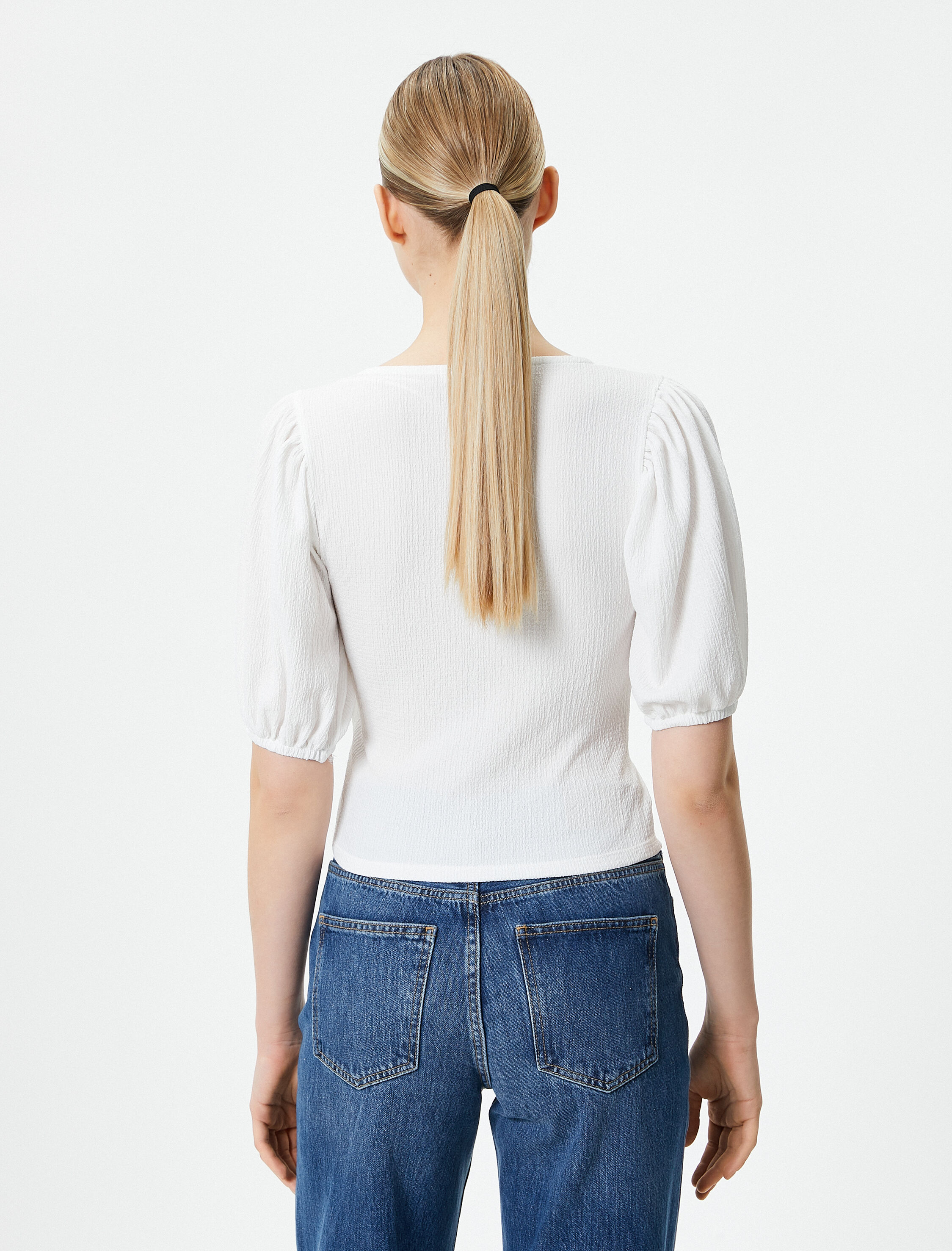   Balon Kollu Tişört V Yaka Bağlama Detaylı