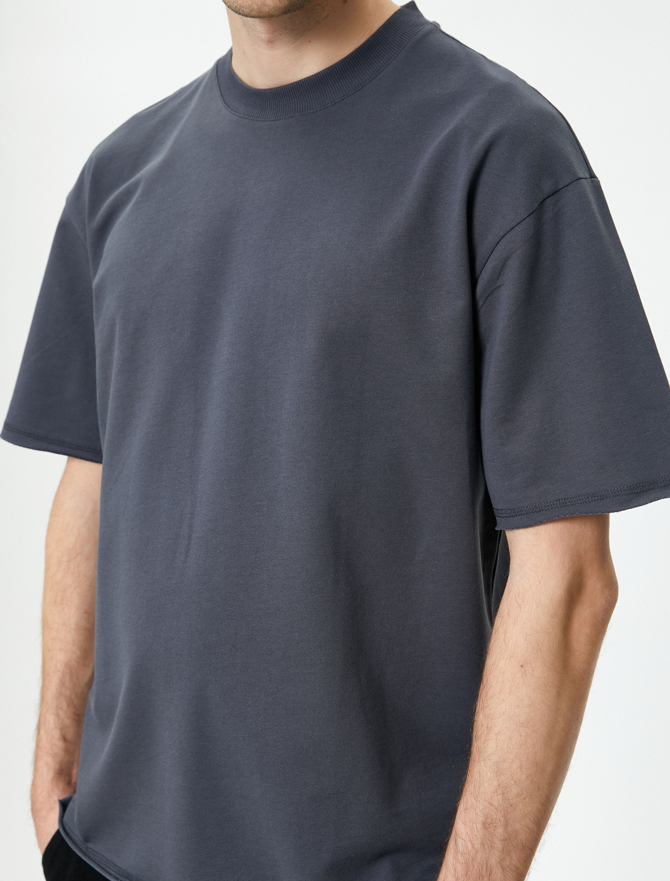   Oversize Tişört Bisiklet Yaka Kısa Kollu Pamuklu