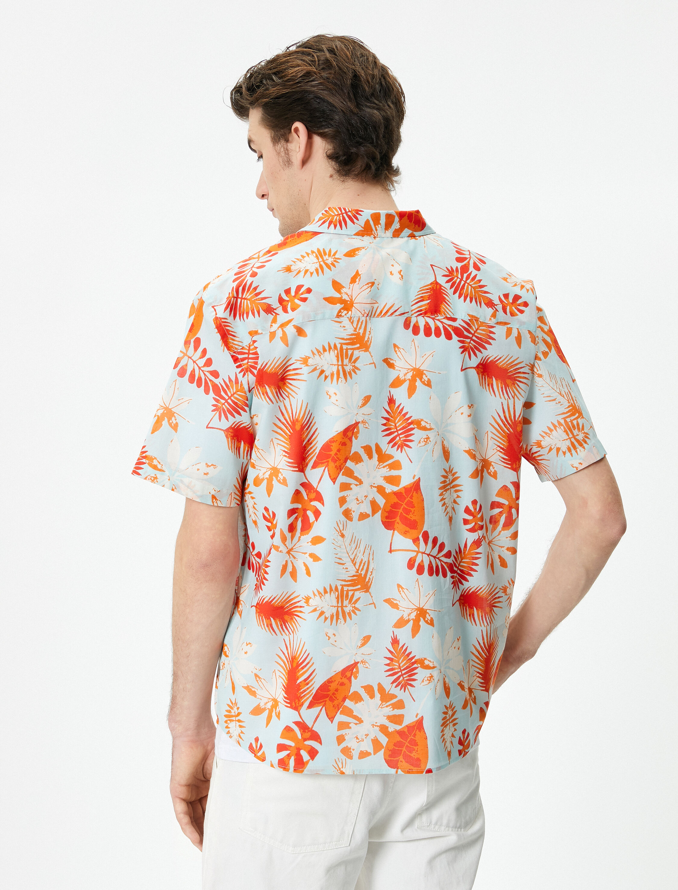   Yazlık Gömlek Kısa Kollu Çiçekli Desenli Klasik Yaka Düğmeli Regular Fit