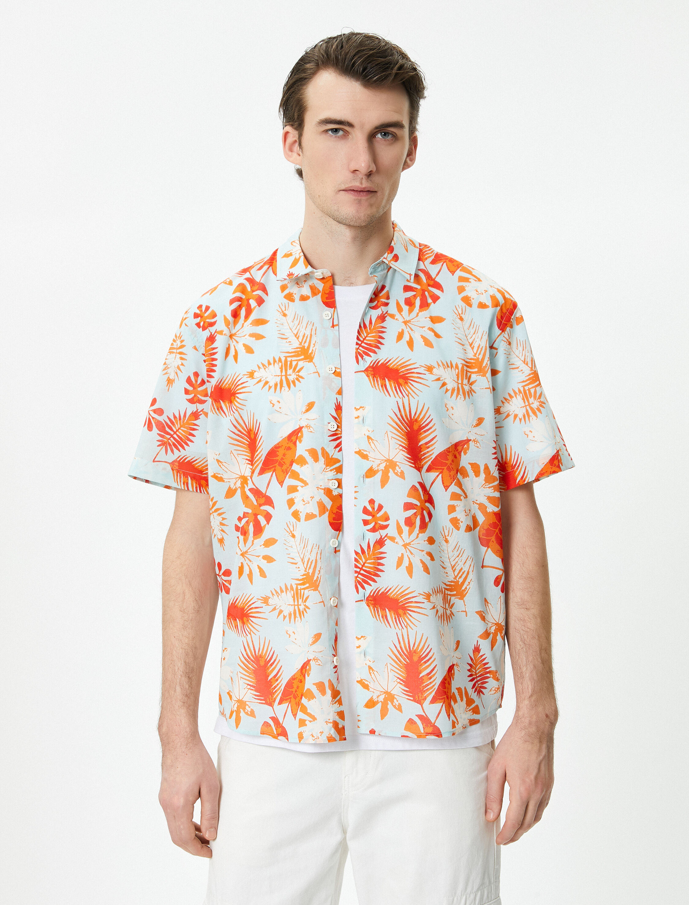   Yazlık Gömlek Kısa Kollu Çiçekli Desenli Klasik Yaka Düğmeli Regular Fit