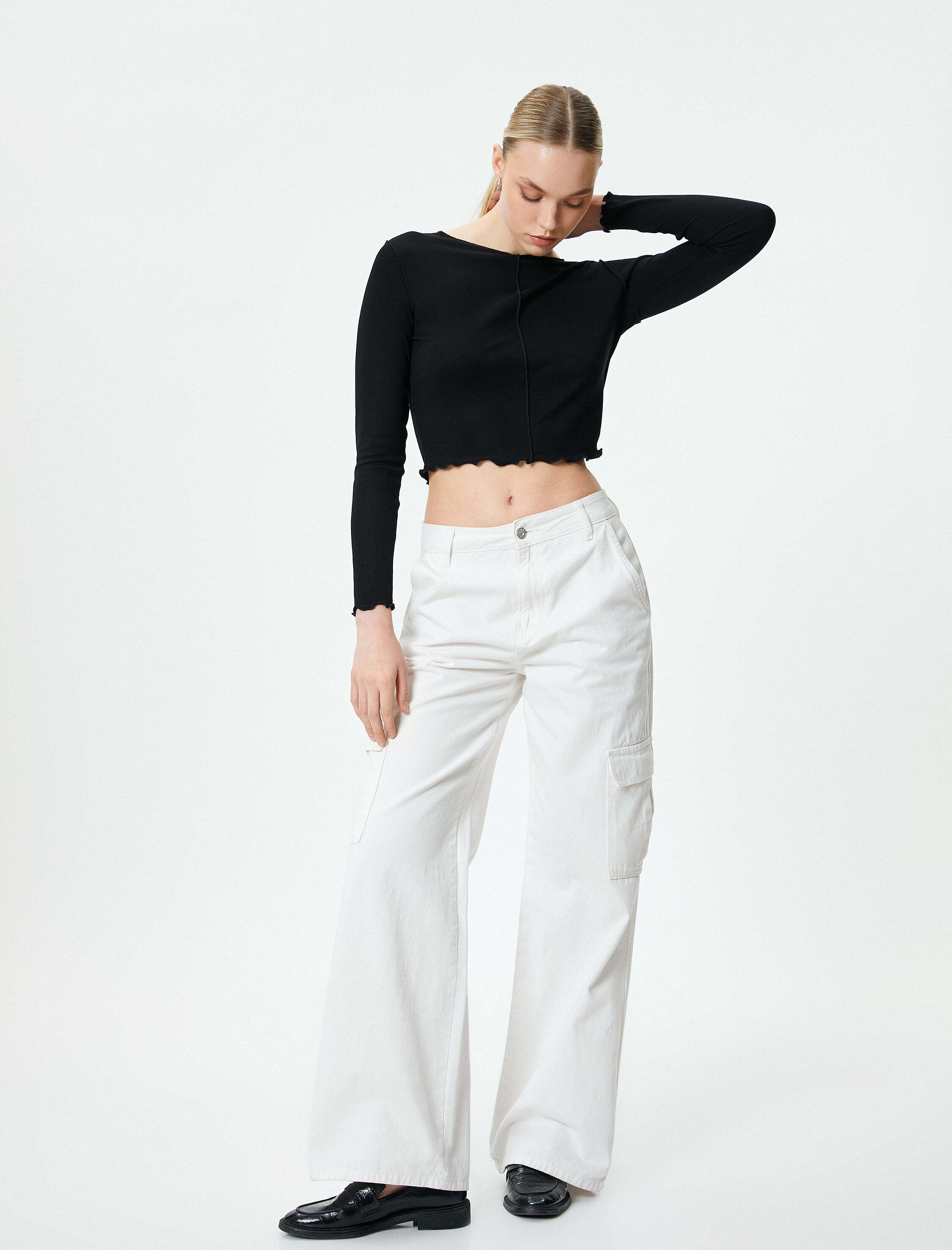   Uzun Kollu Crop Tişört Viskoz Kumaş Bisiklet Yaka Dikiş Detaylı