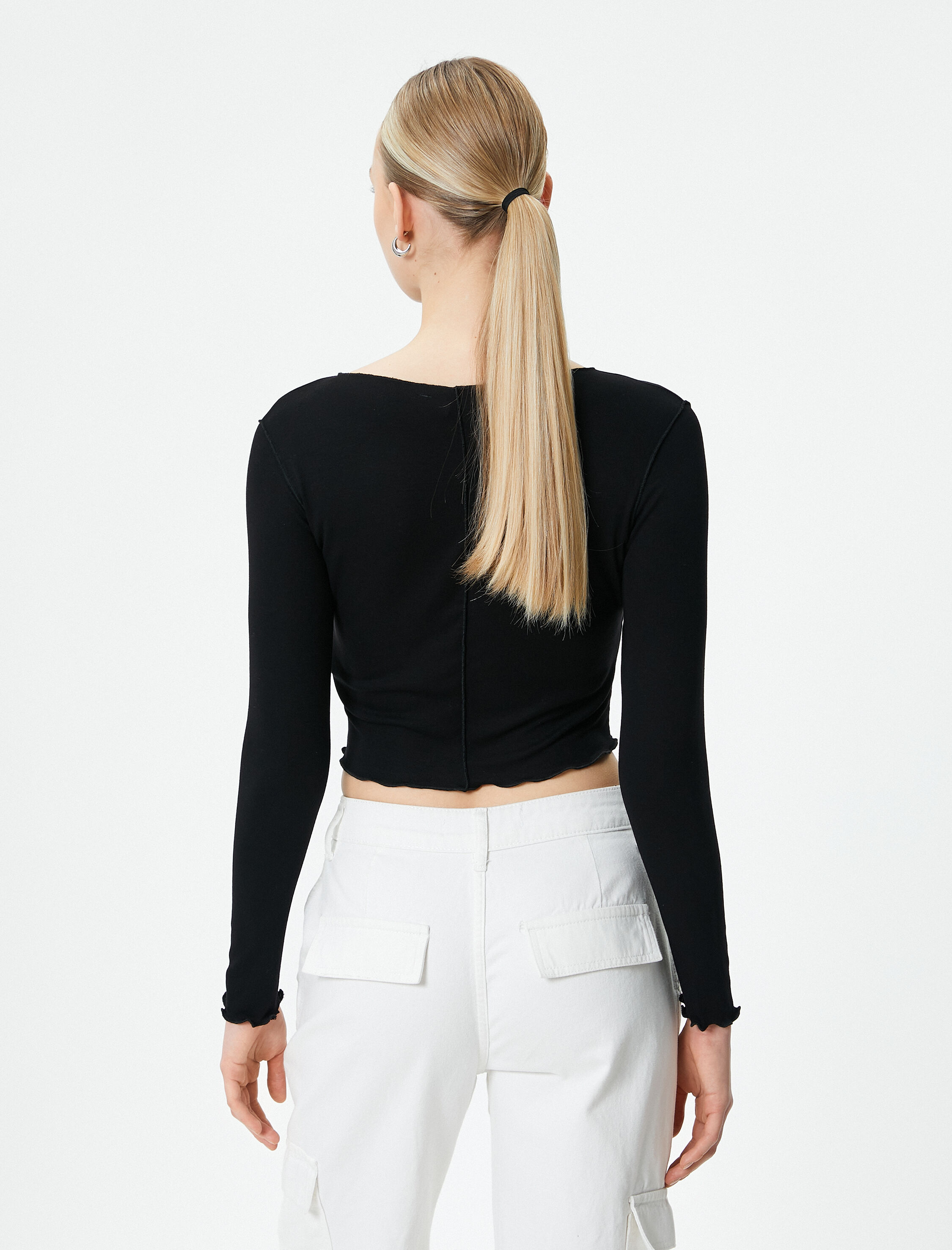   Uzun Kollu Crop Tişört Viskoz Kumaş Bisiklet Yaka Dikiş Detaylı