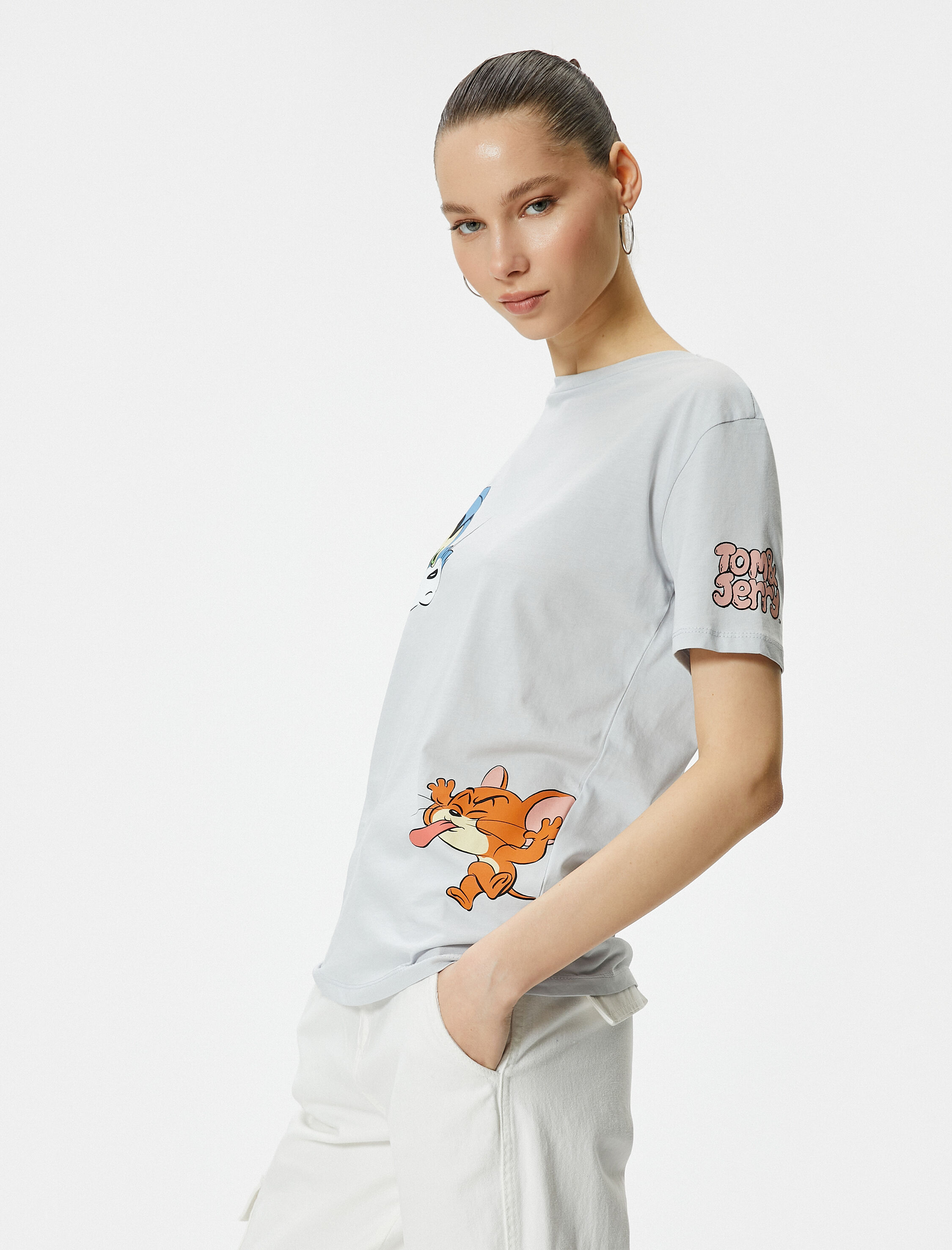 Koton Kadın Tom Ve Jerry T-Shirt Lisanslı Kısa Kollu Bisiklet Yaka Pamuklu