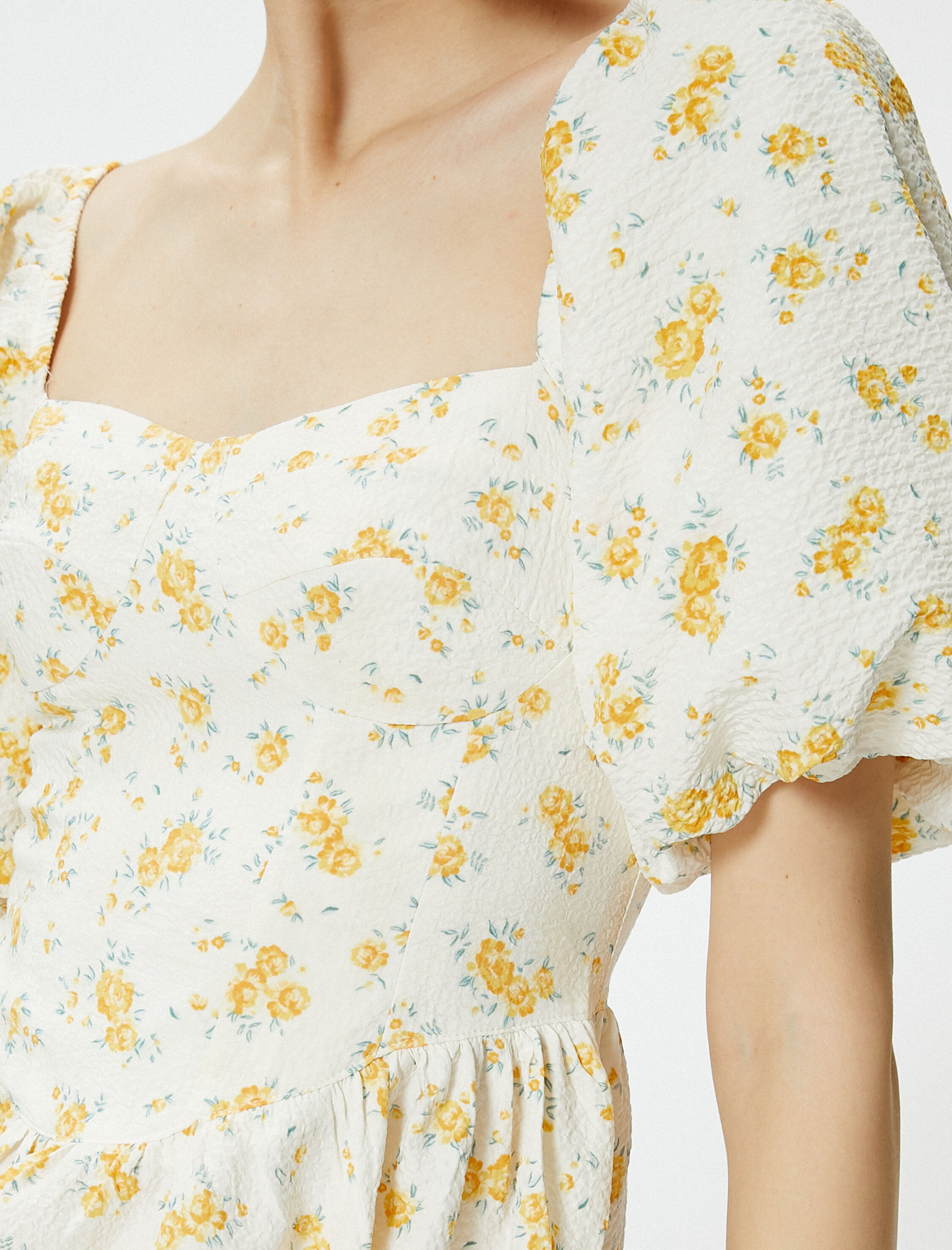   Balon Kol Çiçekli Kloş Elbise Mini Boy Kalp Yaka Dokulu