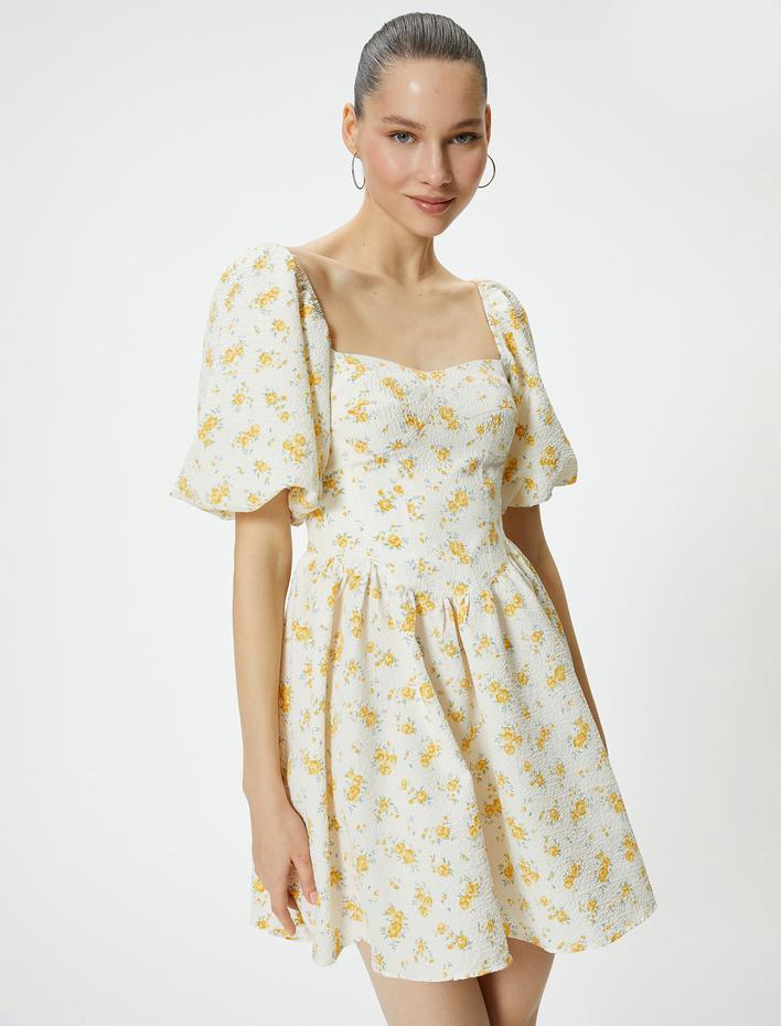  Balon Kol Çiçekli Kloş Elbise Mini Boy Kalp Yaka Dokulu