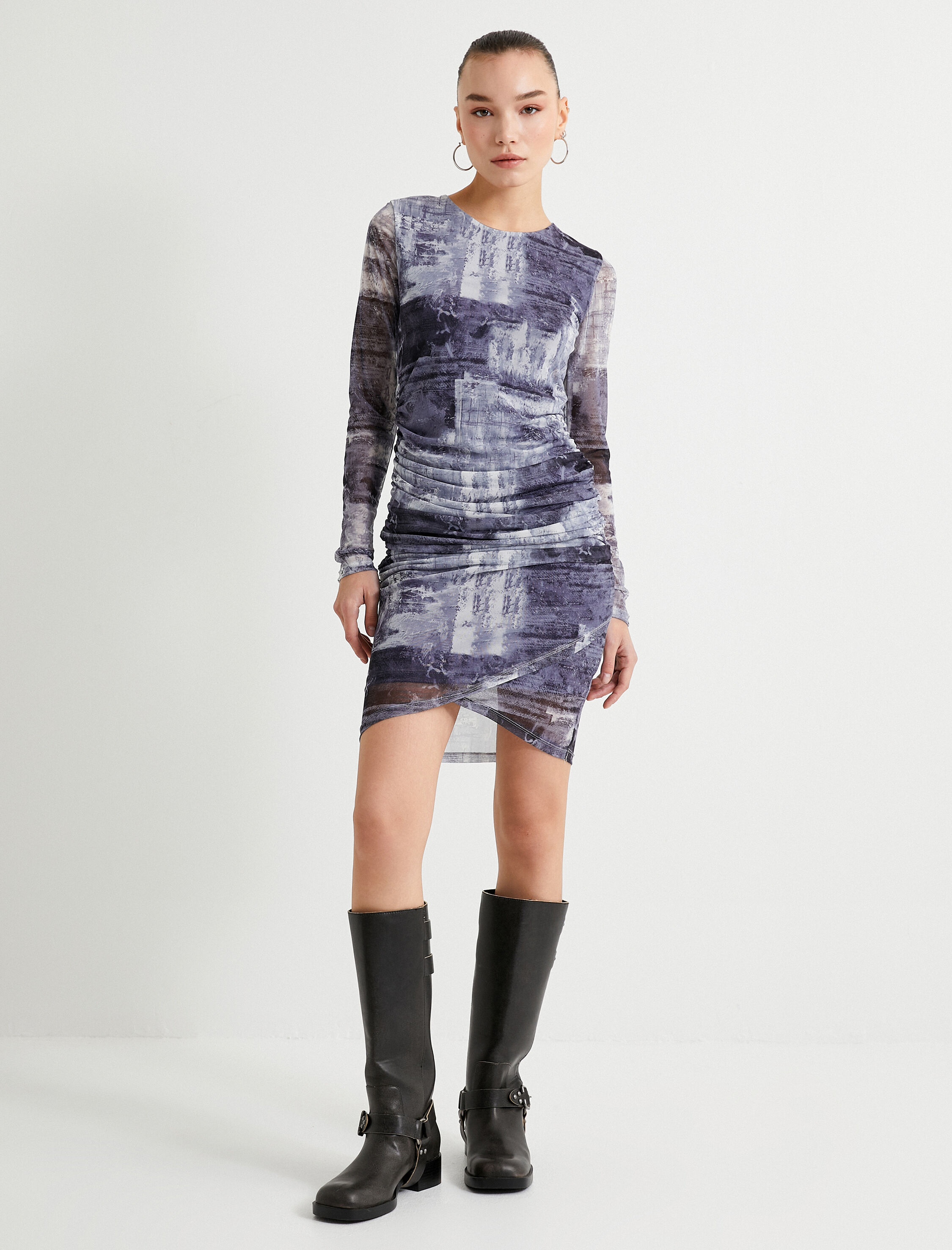   Tül Kalem Elbise Midi Boy Soyut Desenli Uzun Kollu Yuvarlak Yaka Astarlı Drape Detaylı