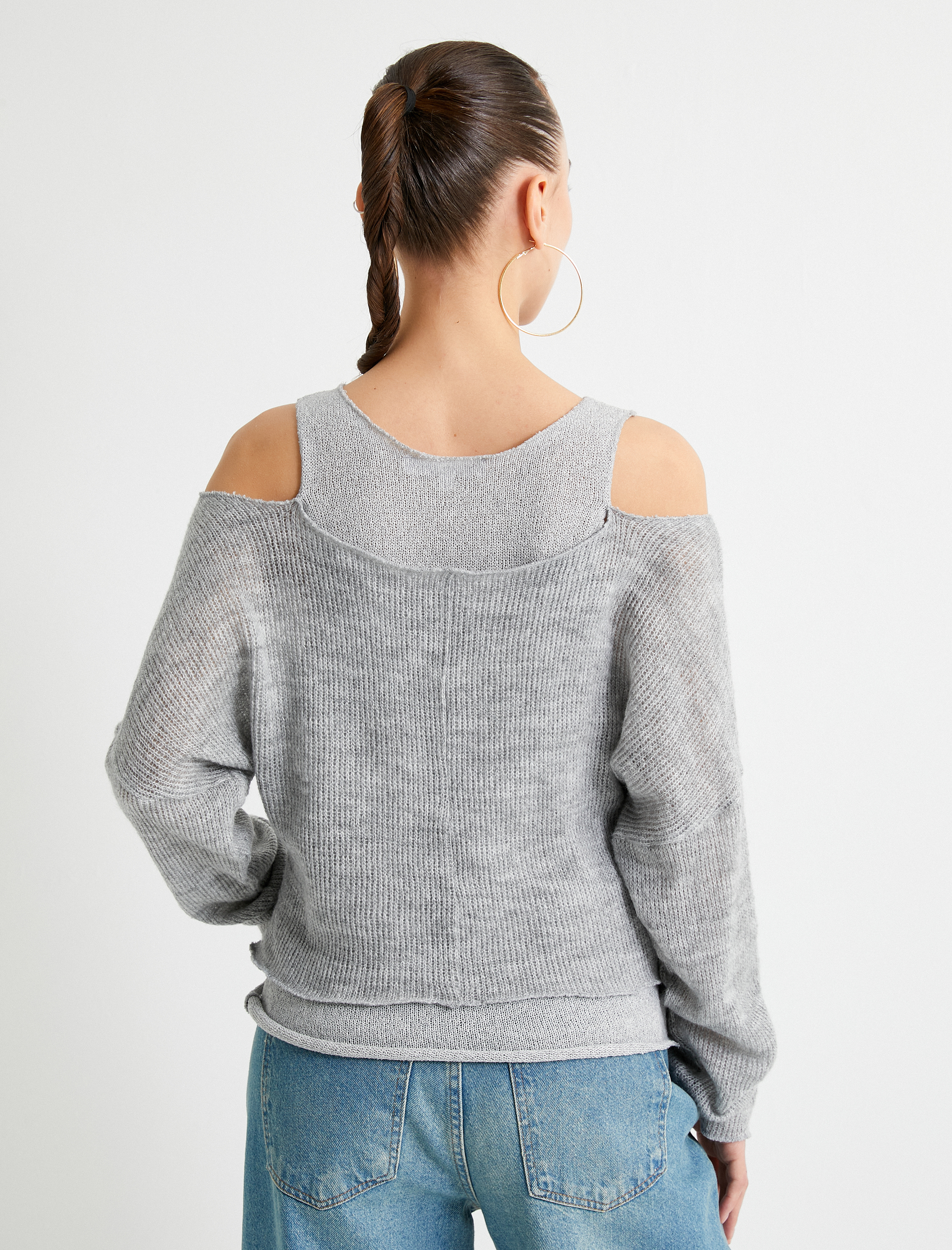   İnce Triko Kazak Çift Katmanlı Omuzları Açık Yuvarlak Yaka Uzun Kollu