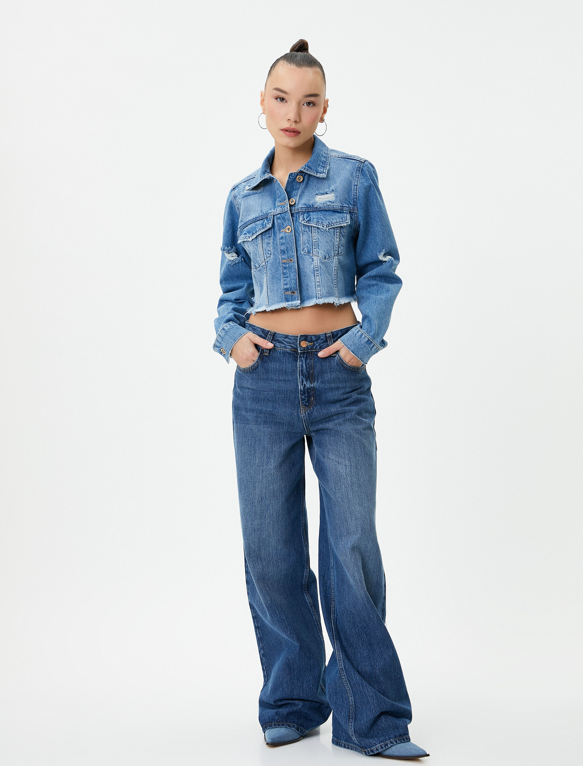   Kısa Kot Ceket Yıpratılmış Detaylı Kapaklı Cepli Pamuklu