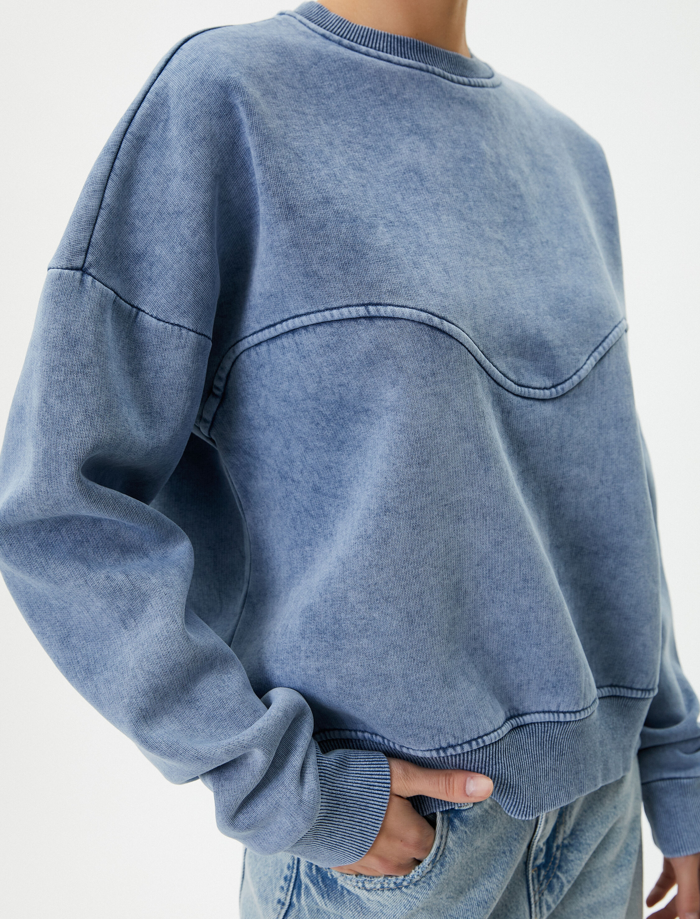   Şardonlu Sweatshirt Uzun Kollu Bisiklet Yaka Nervür Detaylı Rahat Kalıp