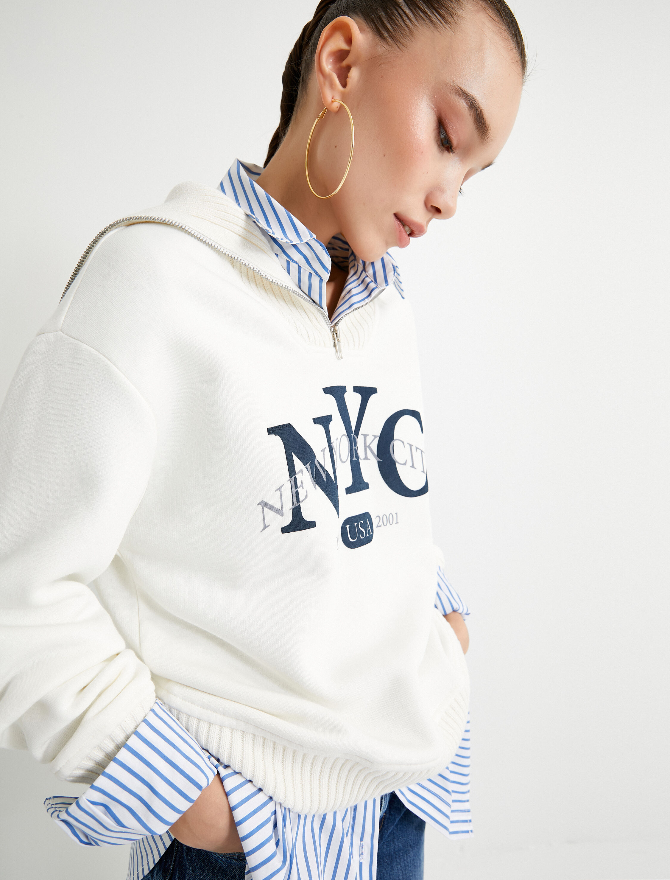   Şardonlu Yarım Fermuarlı Oversize Sweatshirt Kolej Temalı Dik Yaka