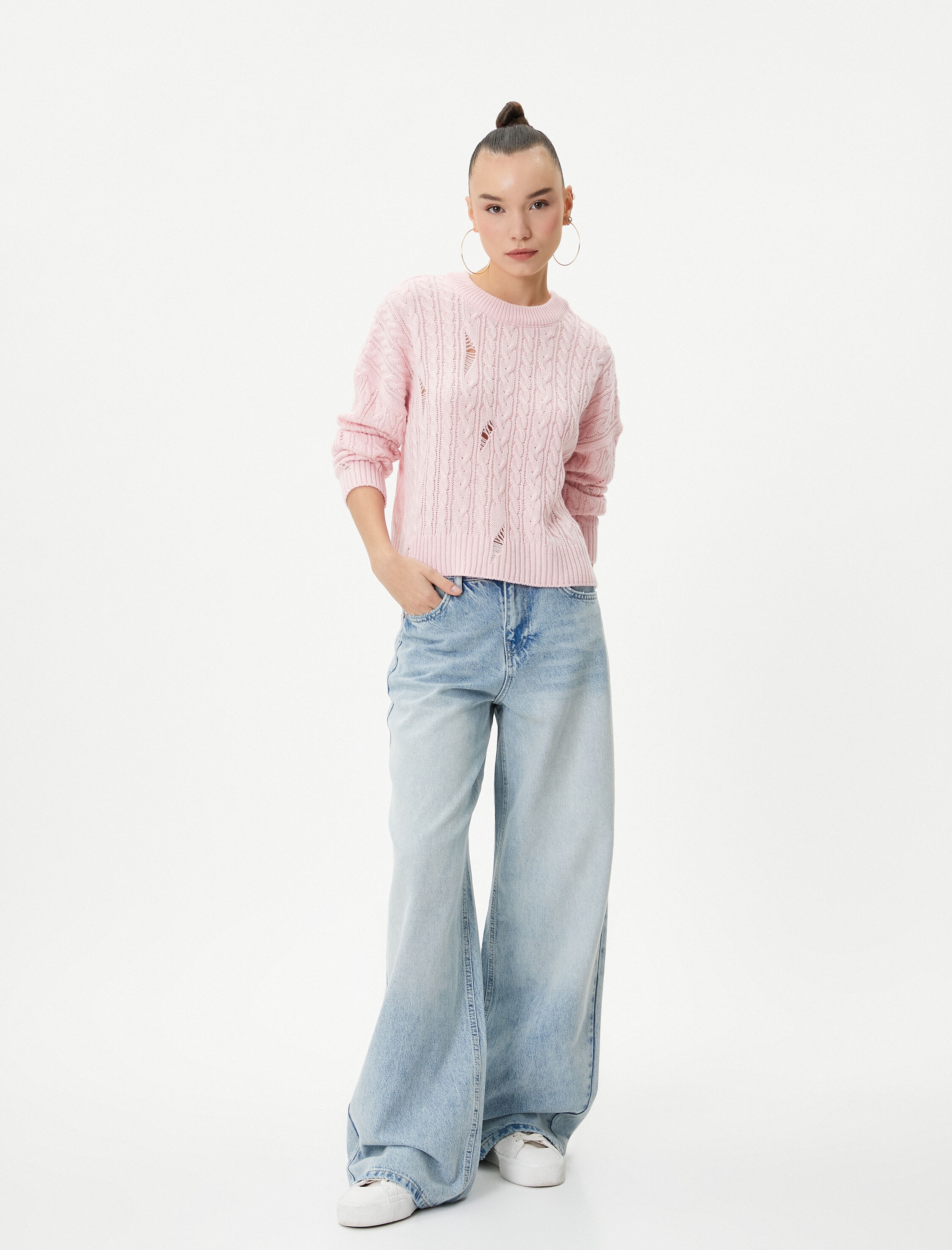   Triko Kazak Saç Örgü Detaylı Yıpratılmış Bisiklet Yaka