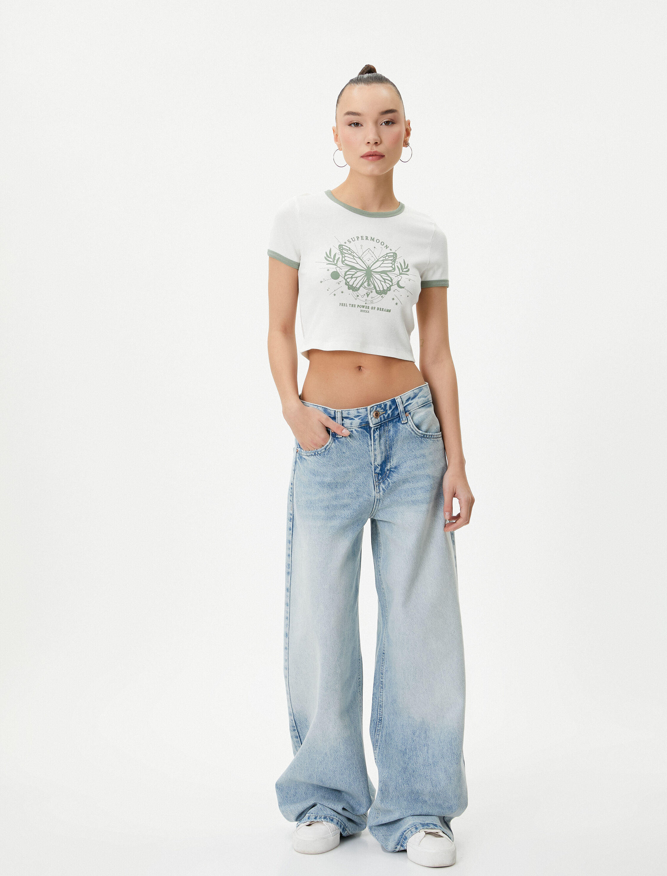 【BEEDEN】　2P CUT TOPS Ekru Kelebekli Crop Tişört Slim Fit Biyeli Kısa Kollu Bisiklet