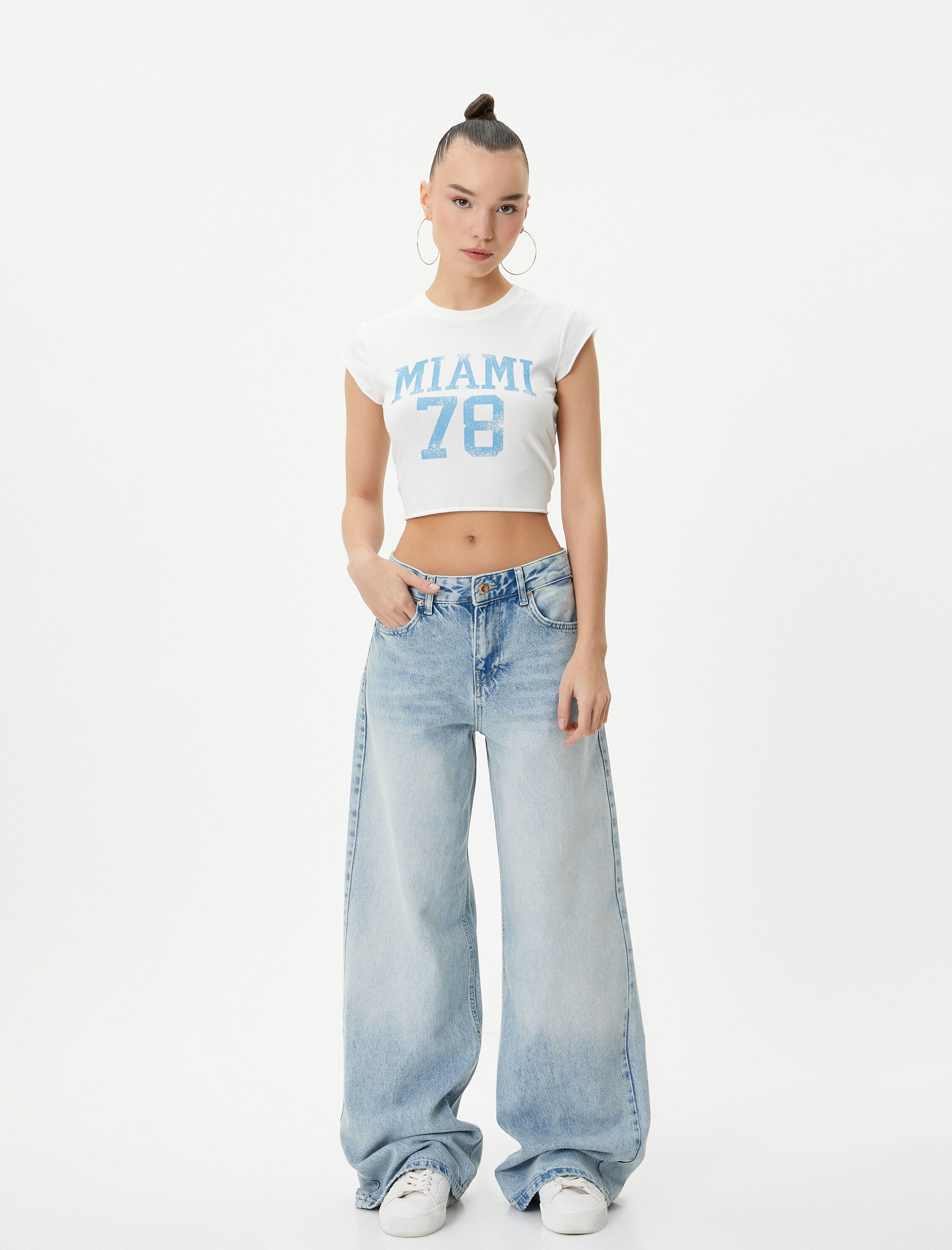   Kolej Crop Tişört Kısa Kollu Bisiklet Yaka Pamuklu