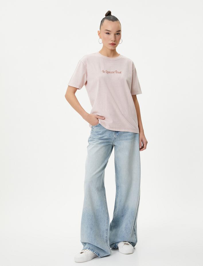  Kısa Kollu Tişört Bisiklet Yaka İşleme Detaylı Rahat Kalıp Pamuklu