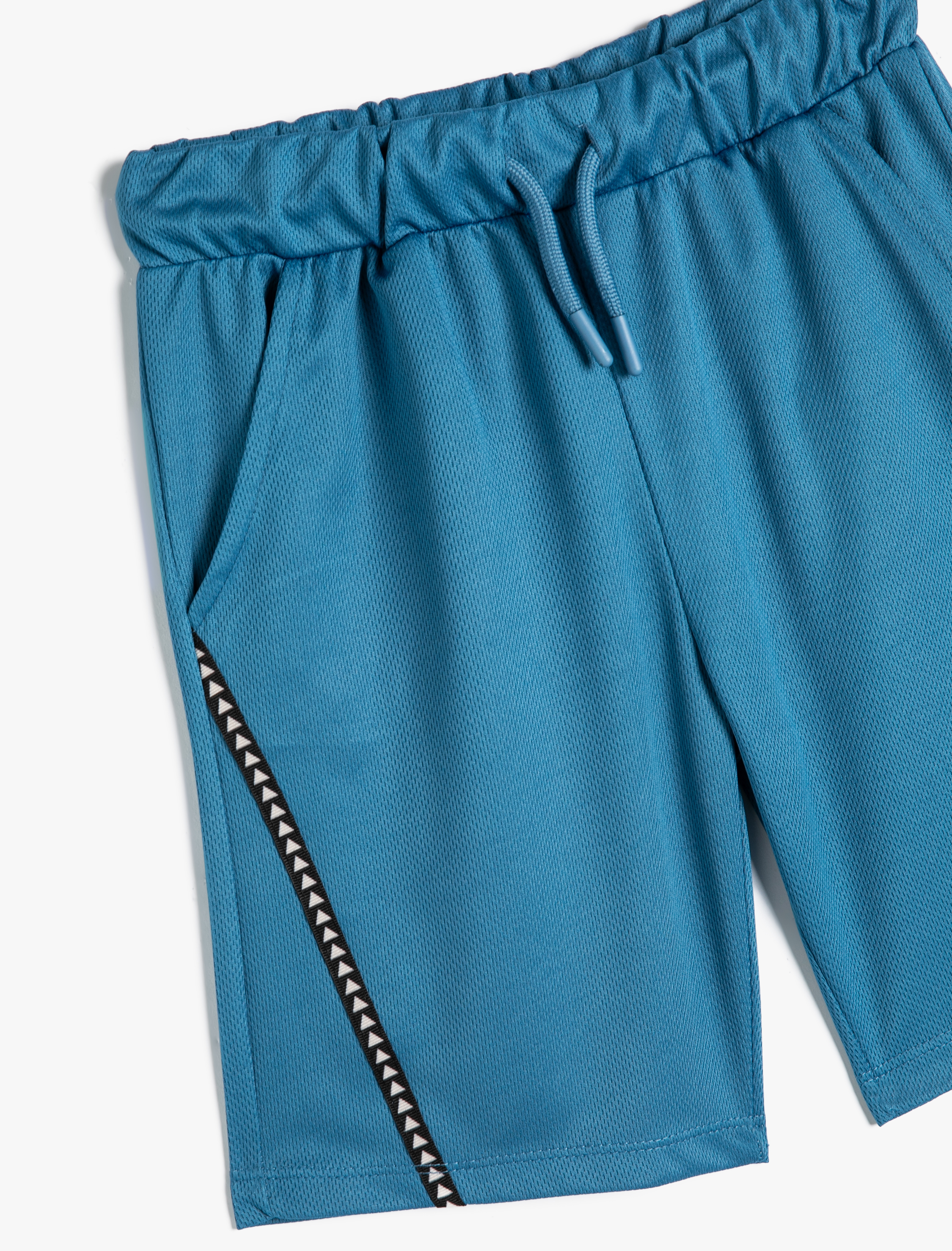  Erkek Çocuk Şort Beli Bağlamalı Cepli Bant Detaylı