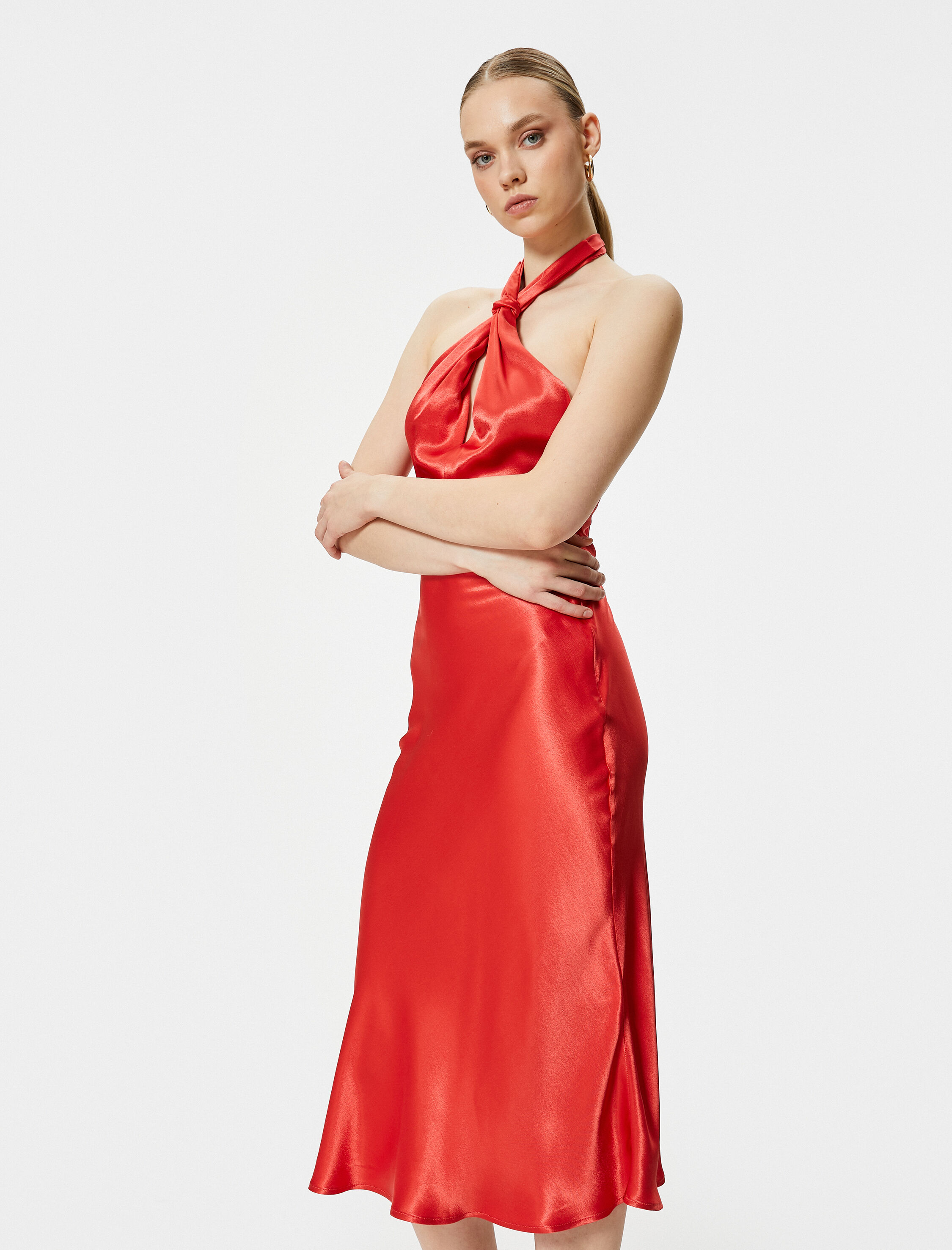   Saten Elbise Boyundan Bağlamalı Pencere Detaylı Midi Boy