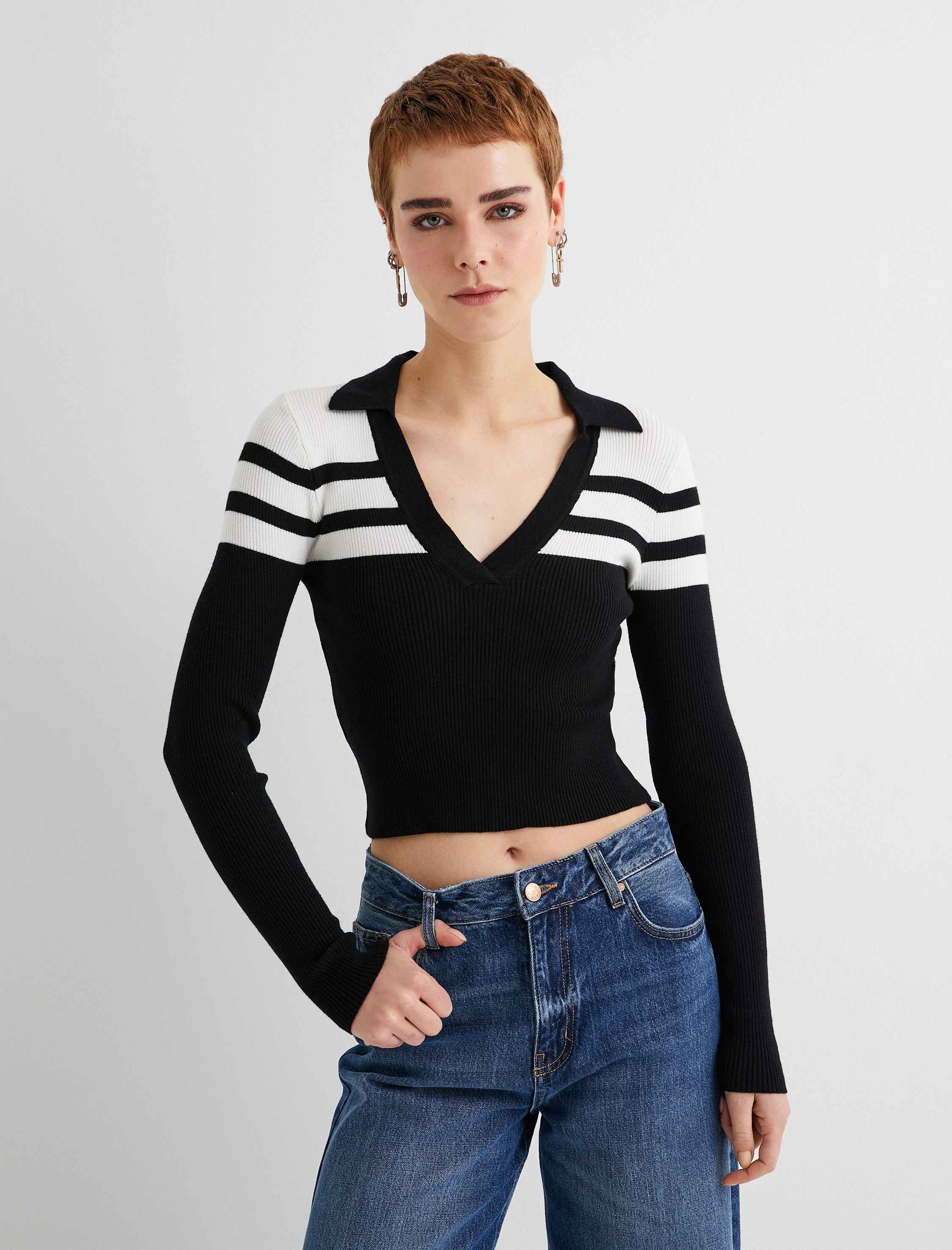   Polo Yaka Çizgili Crop Triko Kazak Uzun Kollu Dar Kalıp