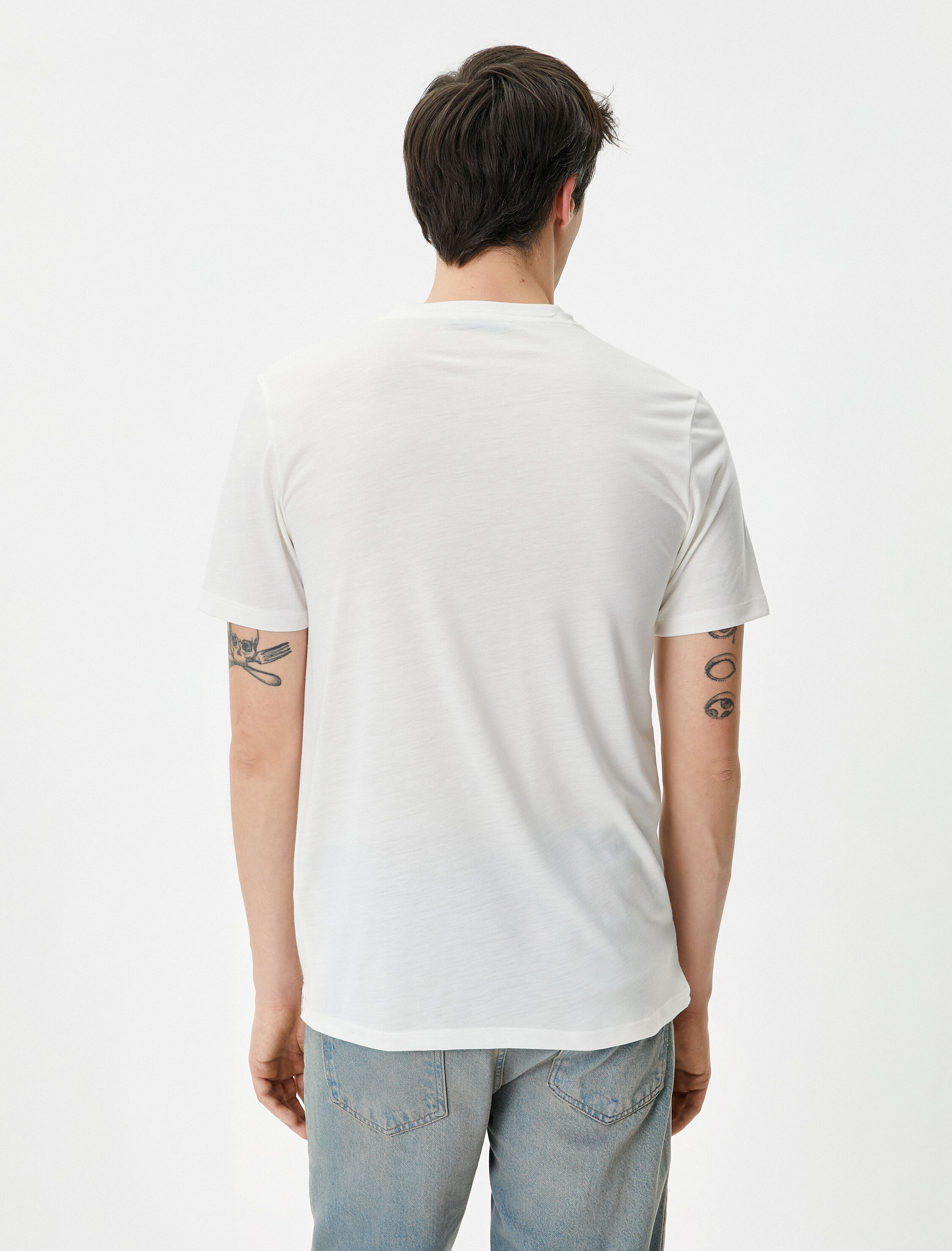   Basic Tişört Kısa Kollu Bisiklet Yaka Slim Fit